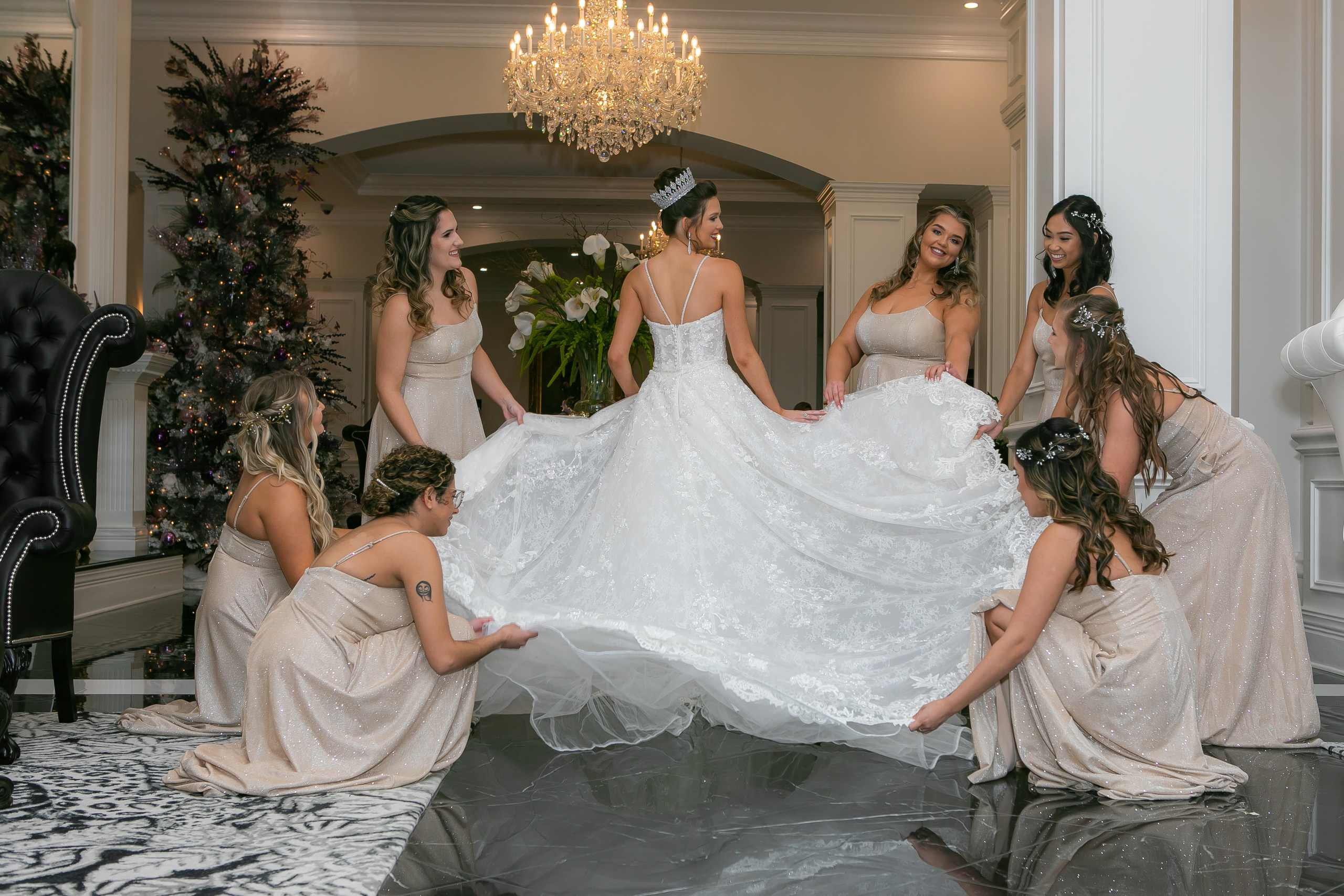 Elegant wedding in Golden Ocala, creating candid photography. Lana Photography — Wedding & Family Photographer in Florida & Beyond