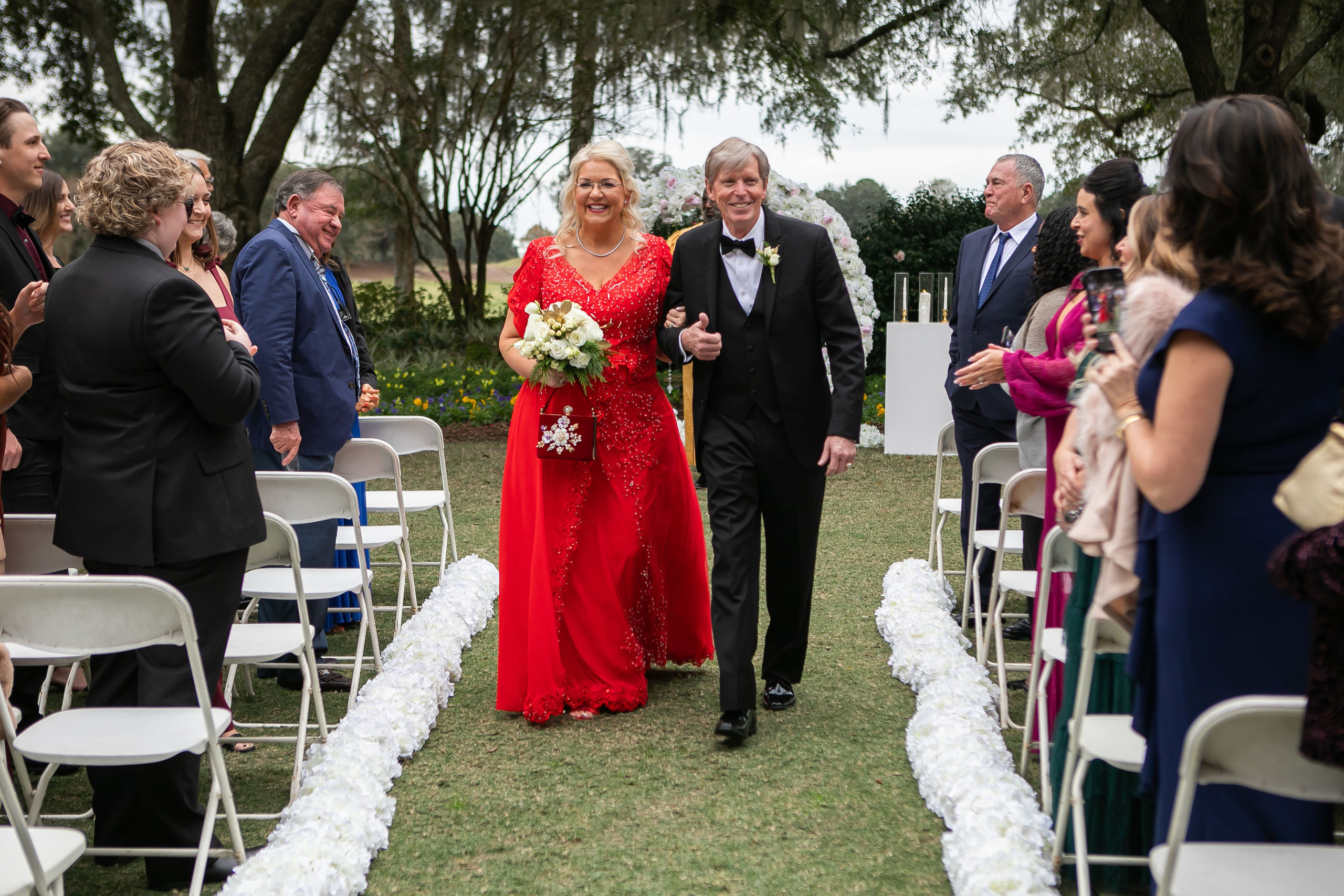 Elegant wedding in Golden Ocala, creating candid photography. Lana Photography — Wedding & Family Photographer in Florida & Beyond