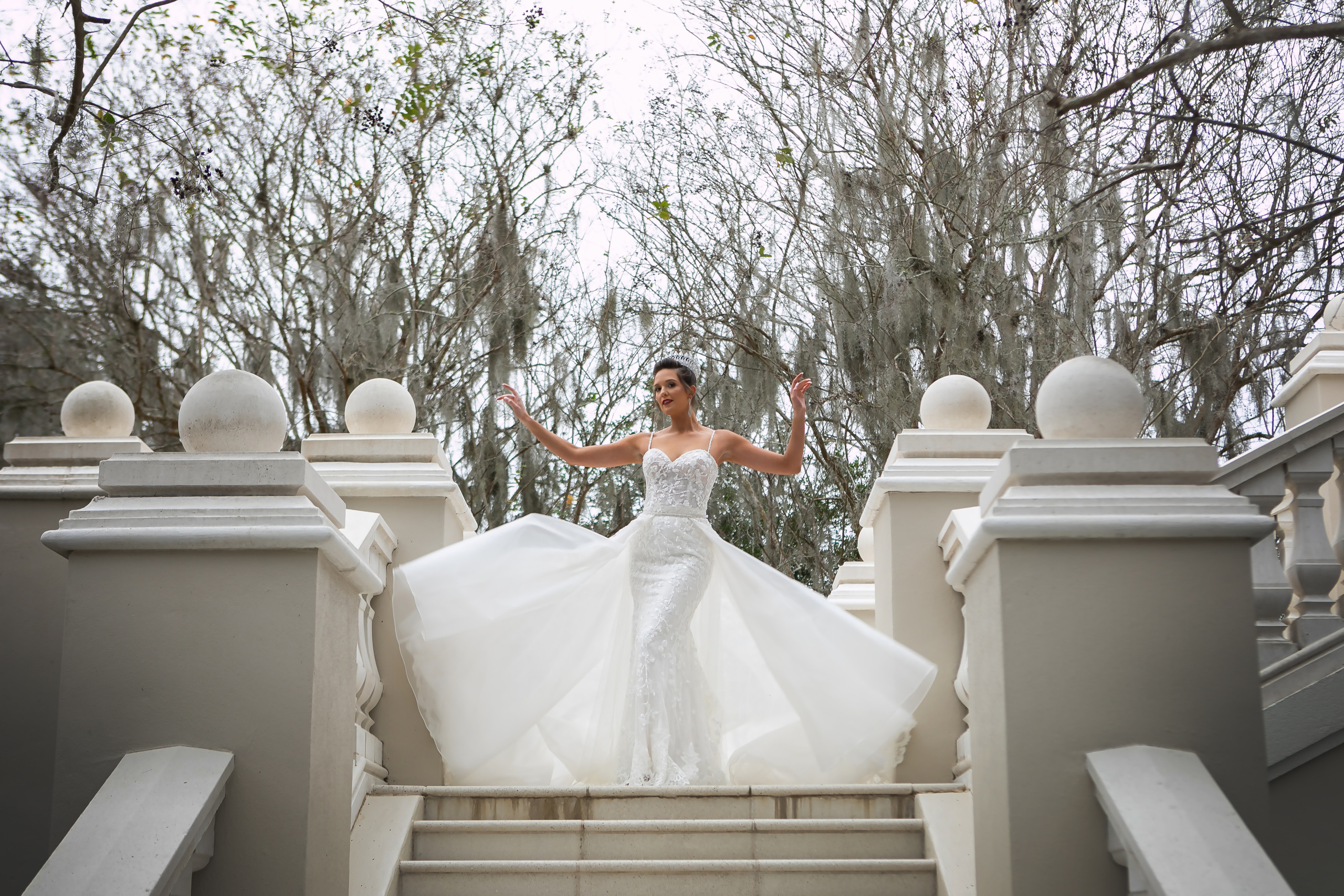 Elegant wedding in Golden Ocala, creating candid photography. Lana Photography — Wedding & Family Photographer in Florida & Beyond