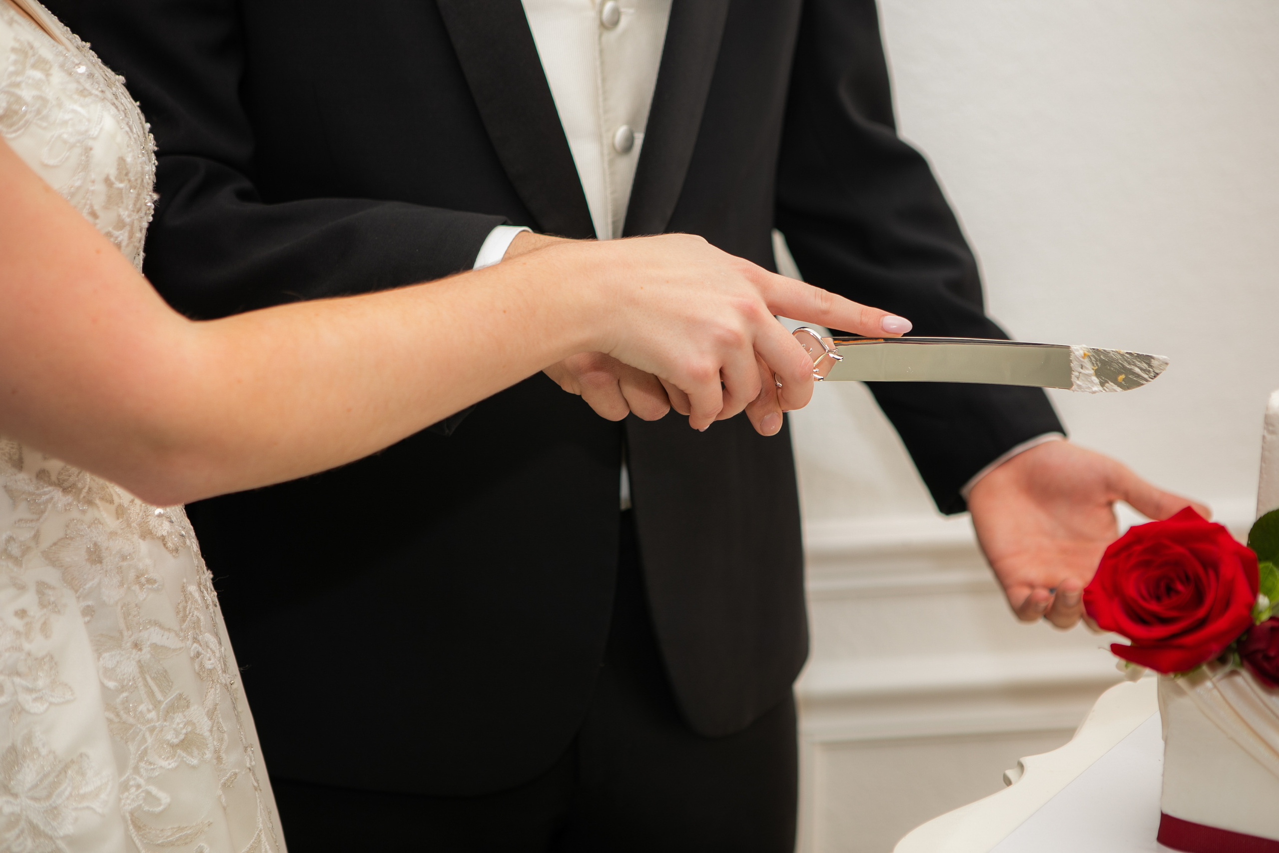 Wedding in the Royal St. Cloud Golf Links genuine moments. Lana Photography — Wedding & Family Photographer in Florida & Beyond