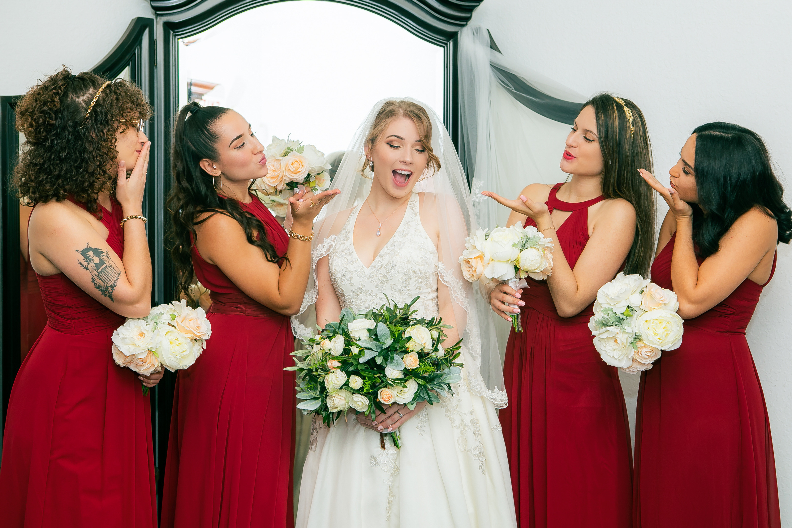 Wedding in the Royal St. Cloud Golf Links genuine moments. Lana Photography — Wedding & Family Photographer in Florida & Beyond