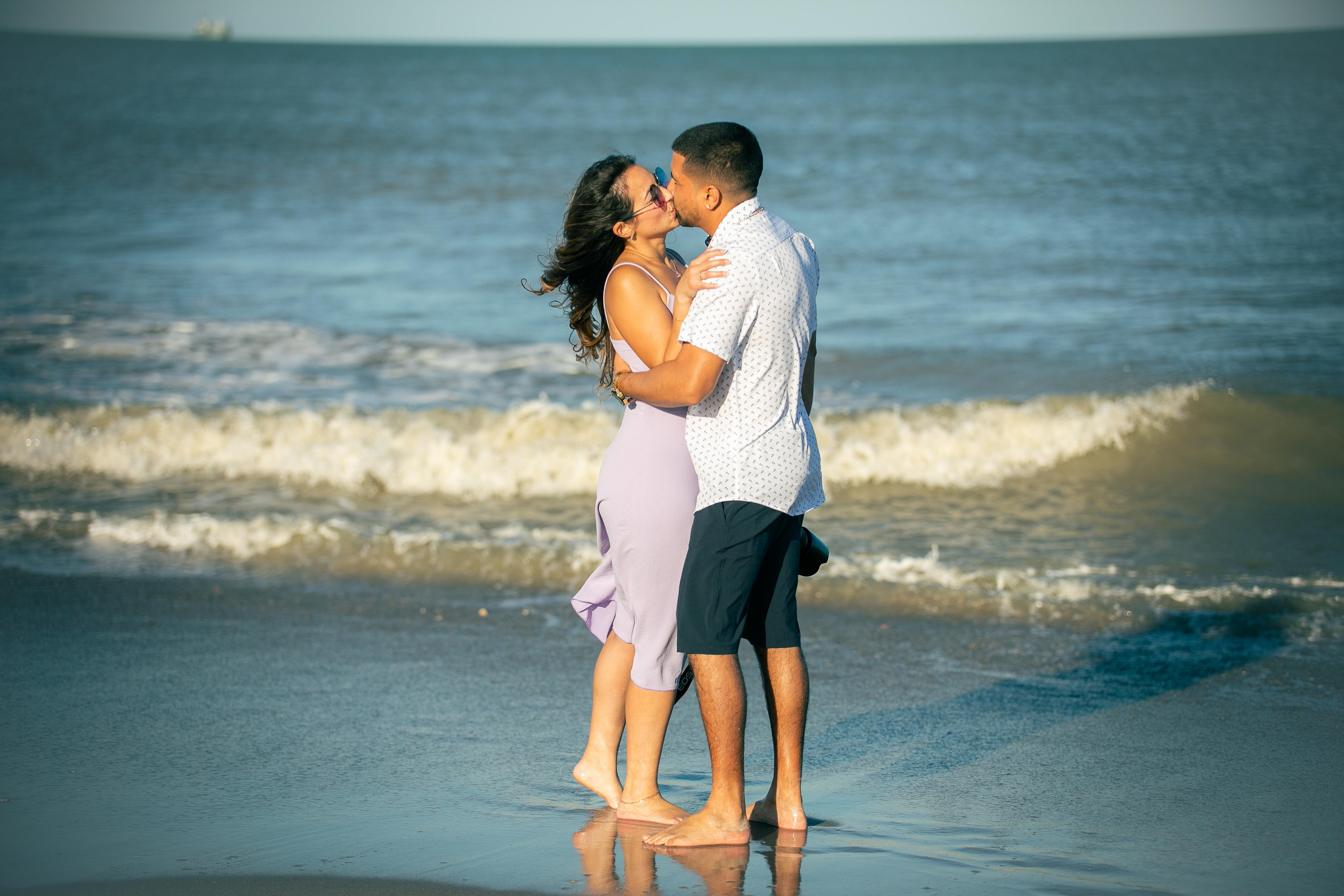Engagement photography. Lana Photography — Wedding & Family Photographer in Florida & Beyond