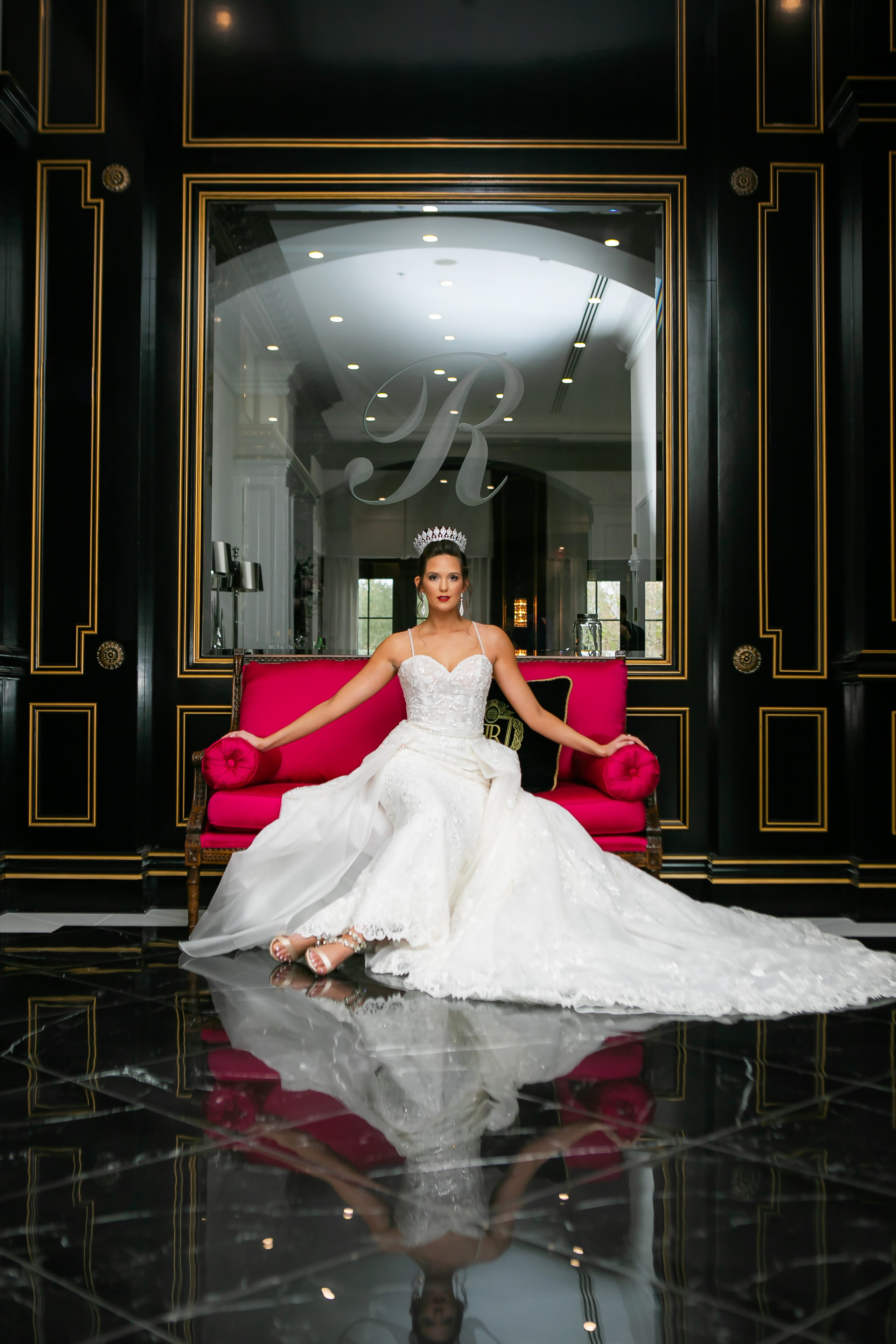 Elegant wedding in Golden Ocala, creating candid photography. Lana Photography — Wedding & Family Photographer in Florida & Beyond