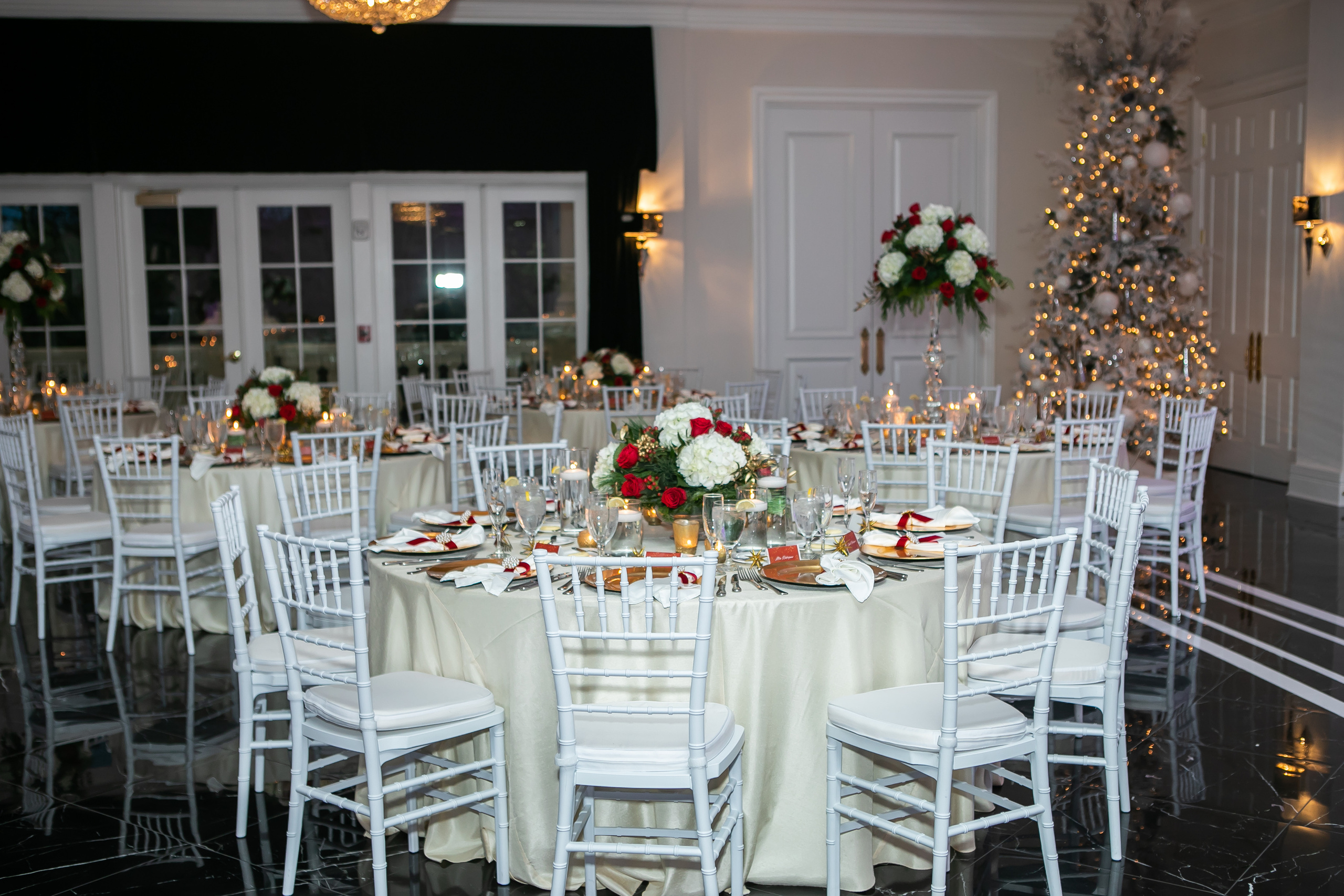 Elegant wedding in Golden Ocala, creating candid photography. Lana Photography — Wedding & Family Photographer in Florida & Beyond