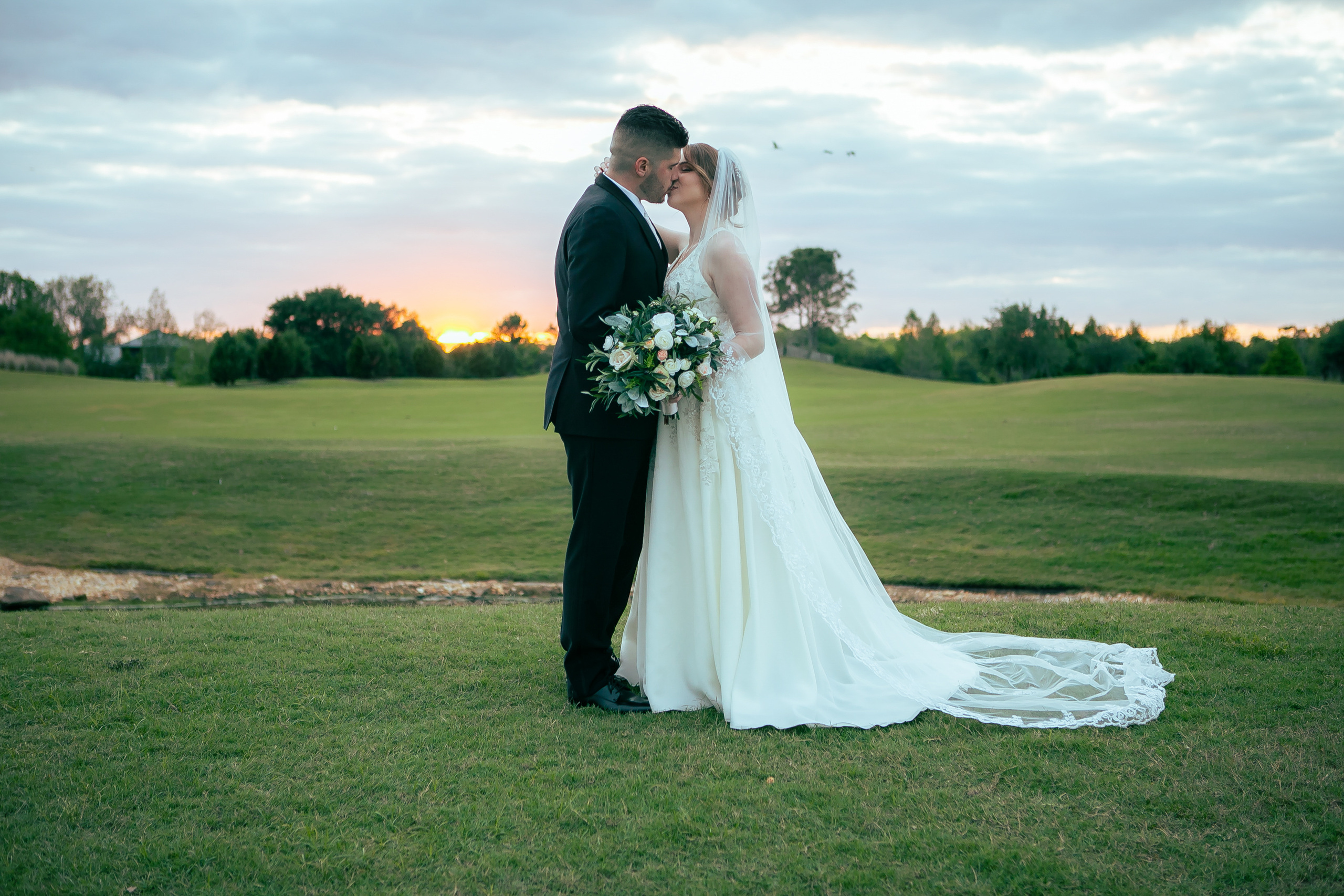 Wedding in the Royal St. Cloud Golf Links genuine moments. Lana Photography — Wedding & Family Photographer in Florida & Beyond