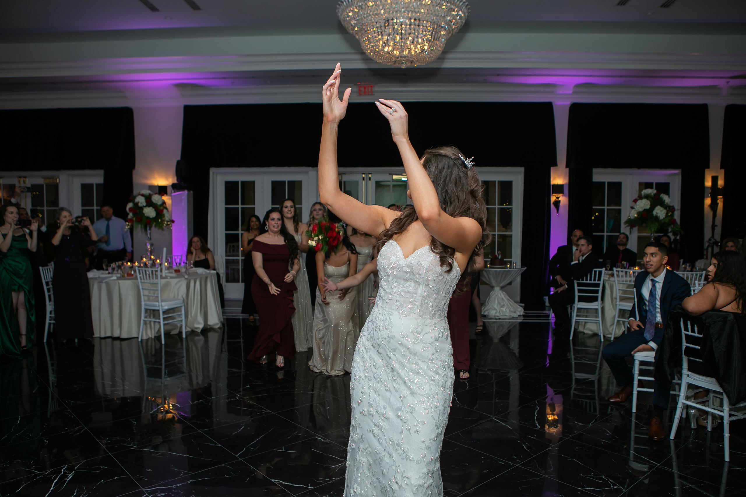 Elegant wedding in Golden Ocala, creating candid photography. Lana Photography — Wedding & Family Photographer in Florida & Beyond