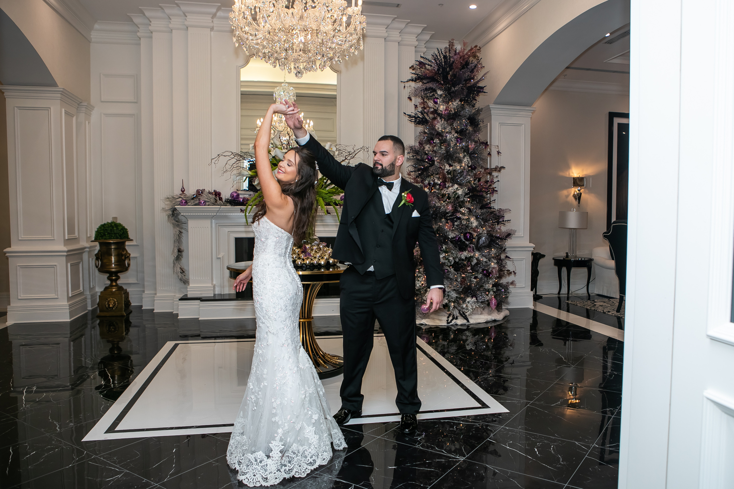 Elegant wedding in Golden Ocala, creating candid photography. Lana Photography — Wedding & Family Photographer in Florida & Beyond