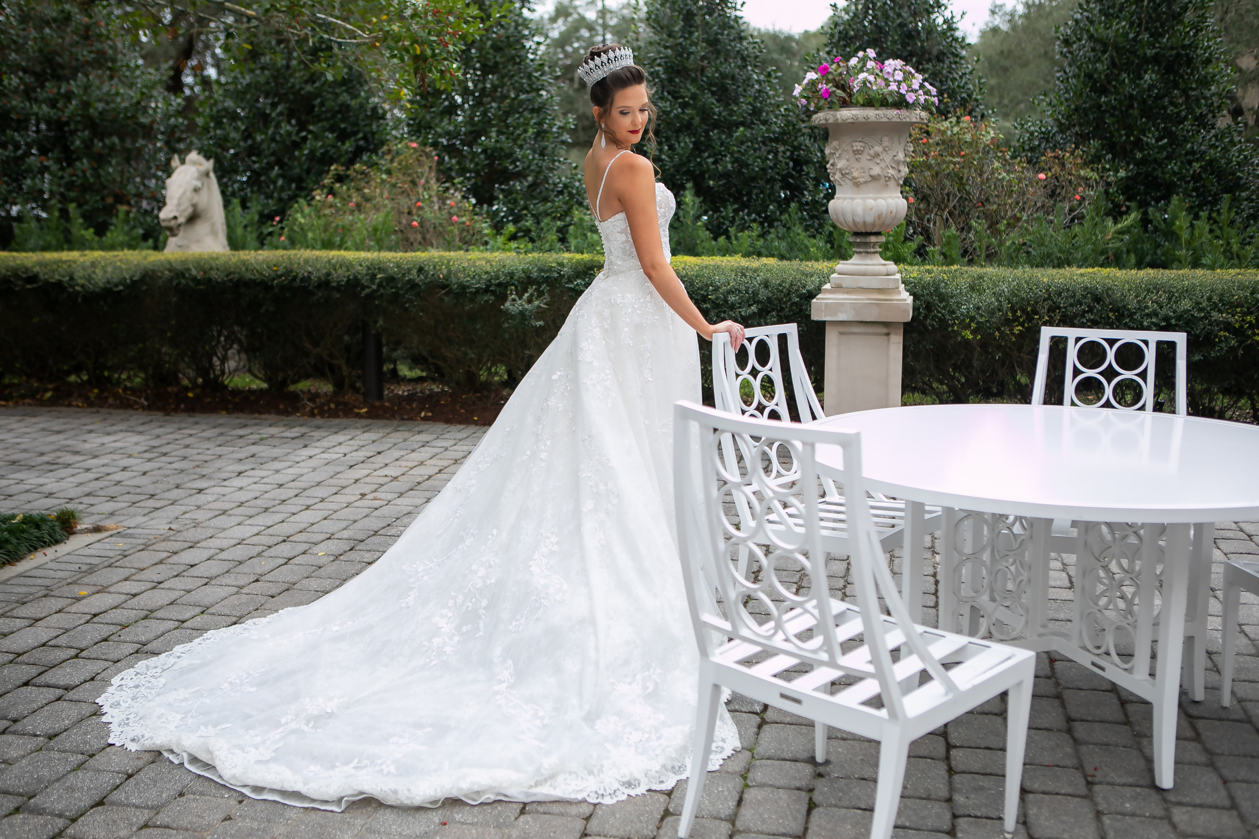 Elegant wedding in Golden Ocala, creating candid photography. Lana Photography — Wedding & Family Photographer in Florida & Beyond