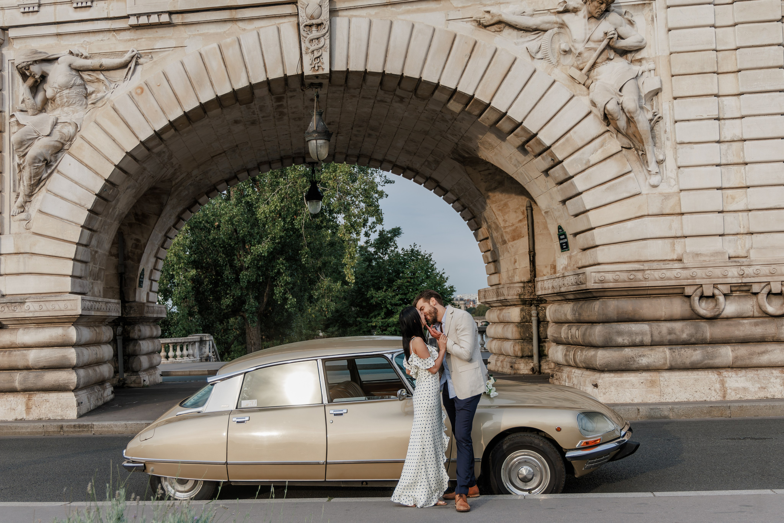 Wedding Proposal in Paris: 7 Refined & Realistic Ideas for 2026. Photographe à Paris