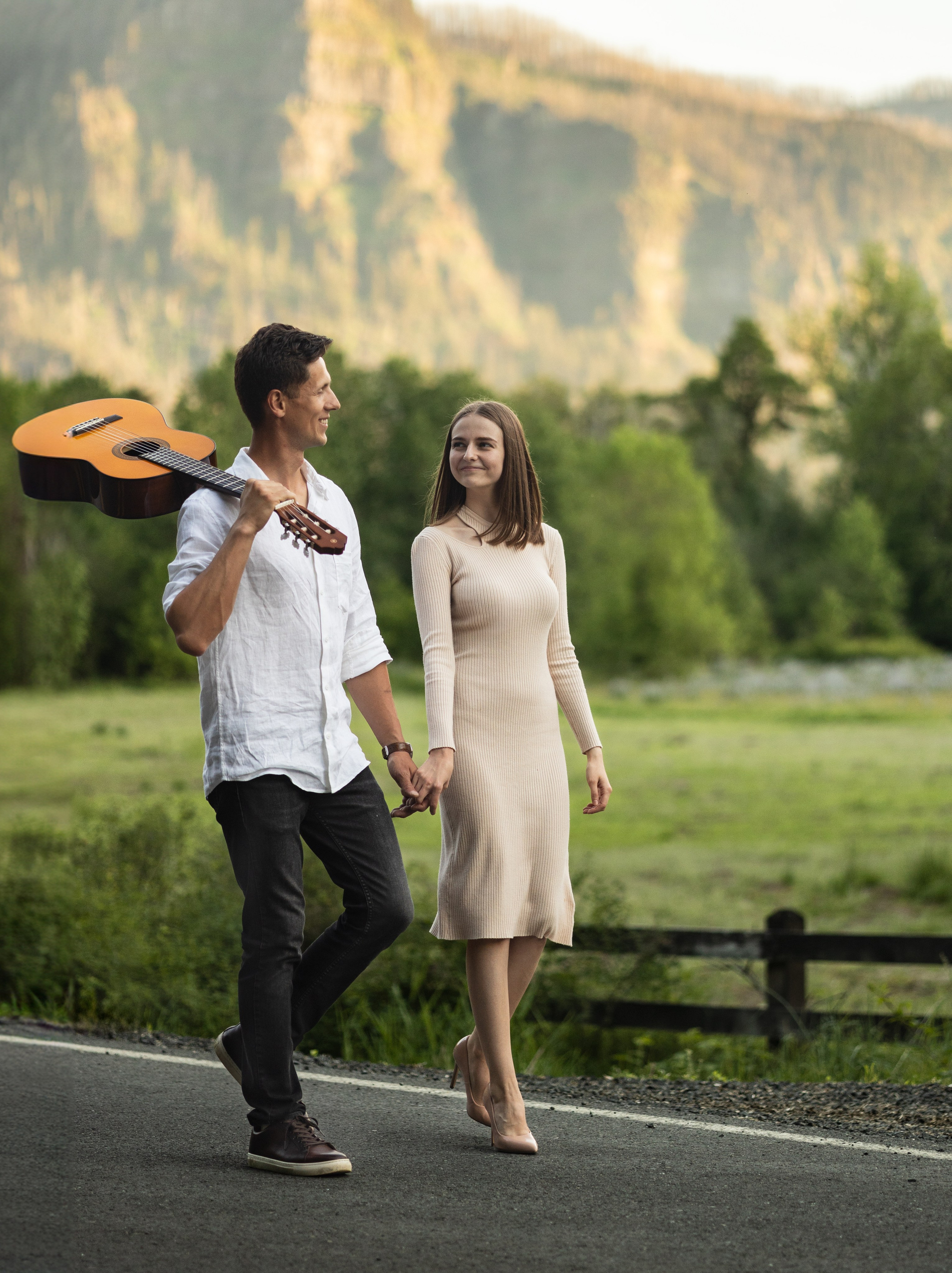 V | A. Family and Wedding photographer