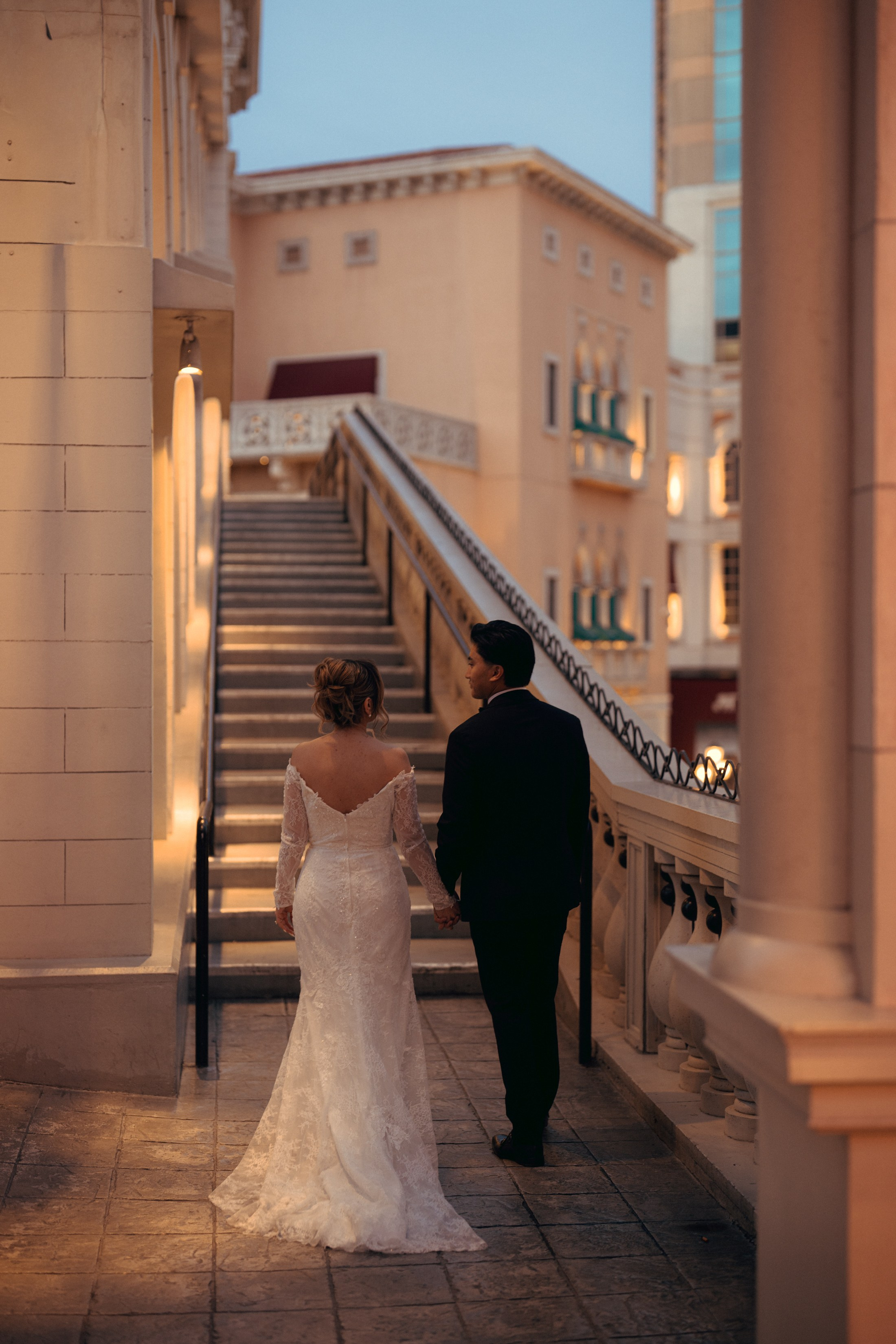 A&R. Wedding & elopement photographer Viktoriya Kravtsov. Las Vegas