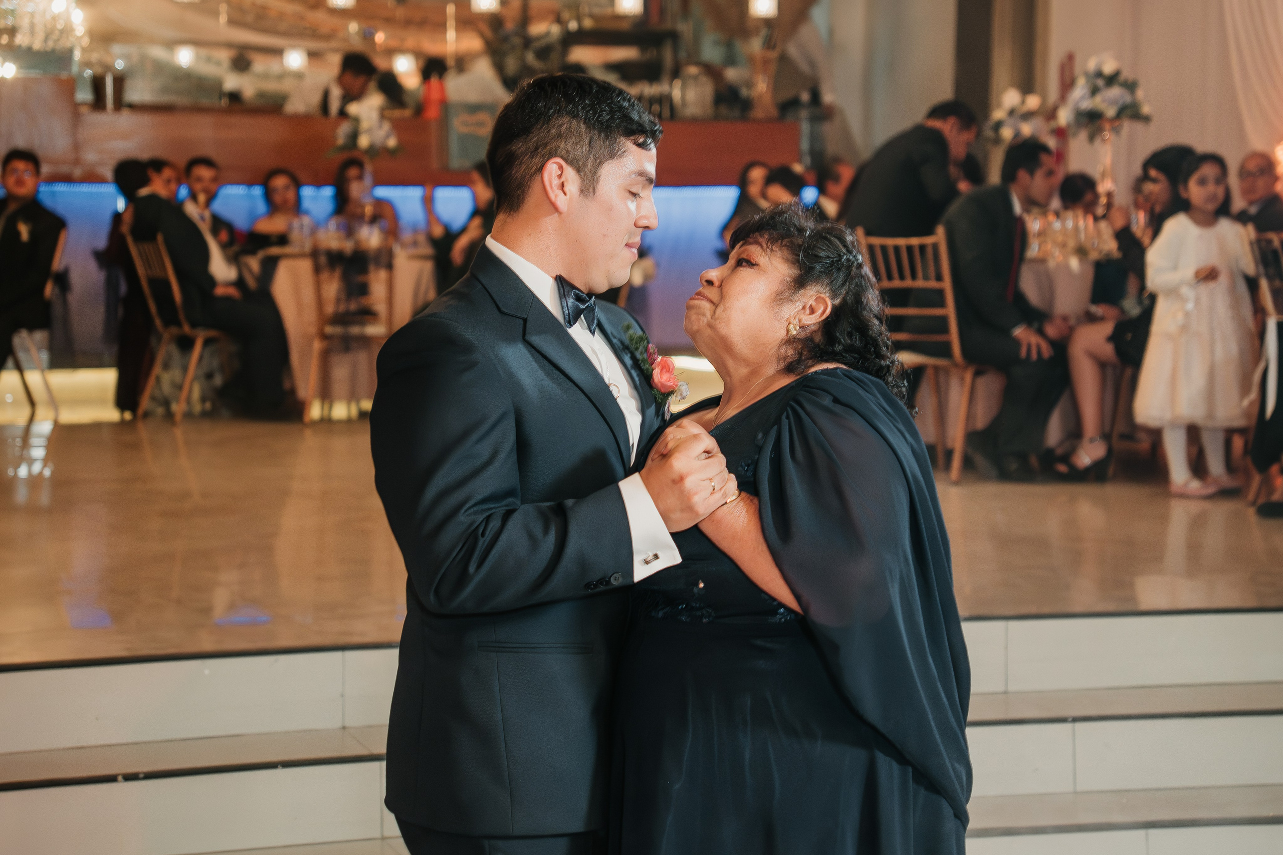 ALEJANDRA + RODRIGO BODA RELIGIOSA. Studio KVTA | Fotografía y Video de Bodas en Arequipa