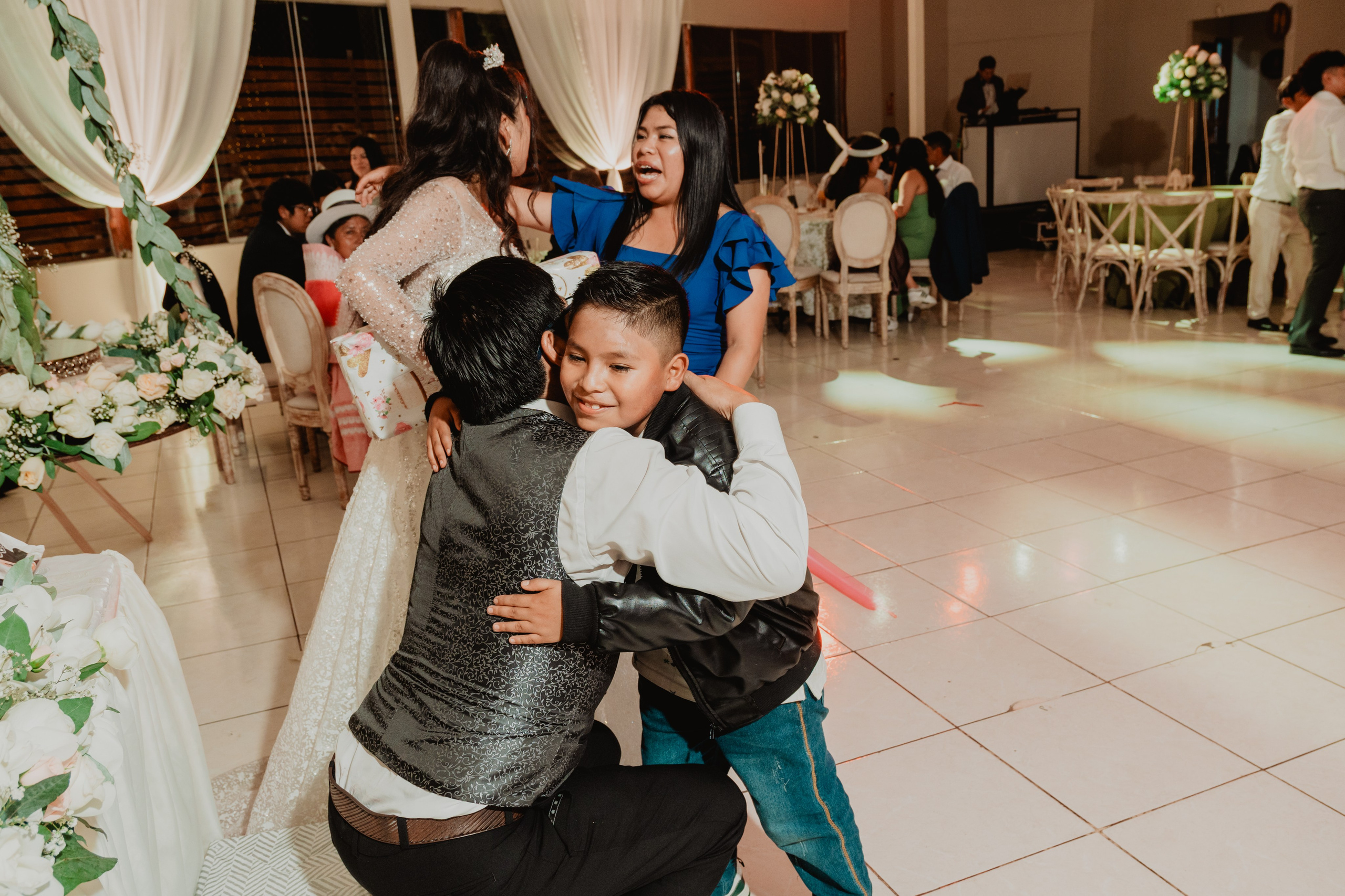 FERNANDO + MARIBEL | BODA RELIGIOSA. Studio KVTA | Fotografía y Video de Bodas en Arequipa