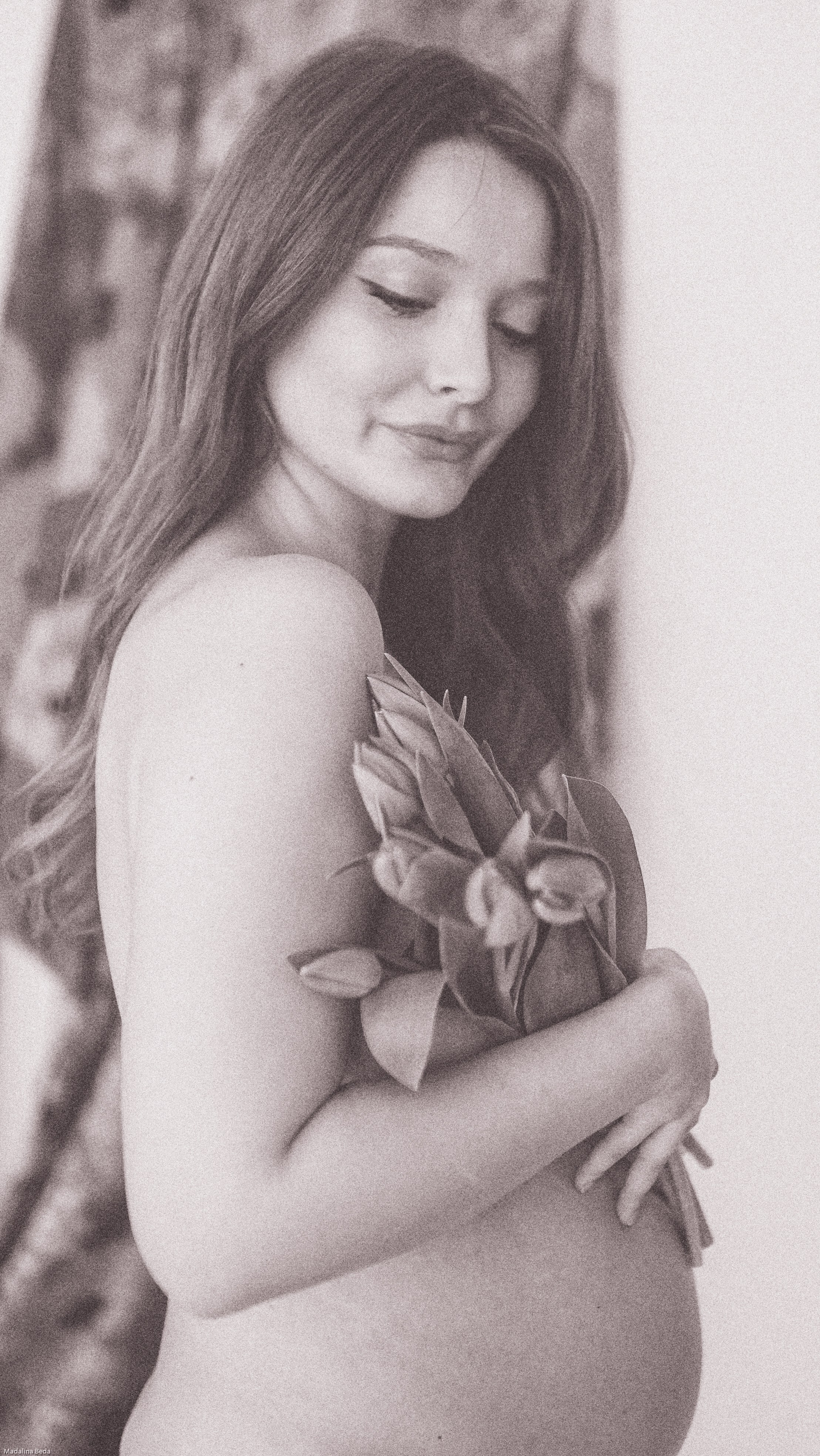 Mother Earth: Proiect de Fotografie Maternitate | Mădălina Beda. Madalina Beda- Artist vizual, fotograf, doula la nastere, consultant babywearing Brasov si in toata tara