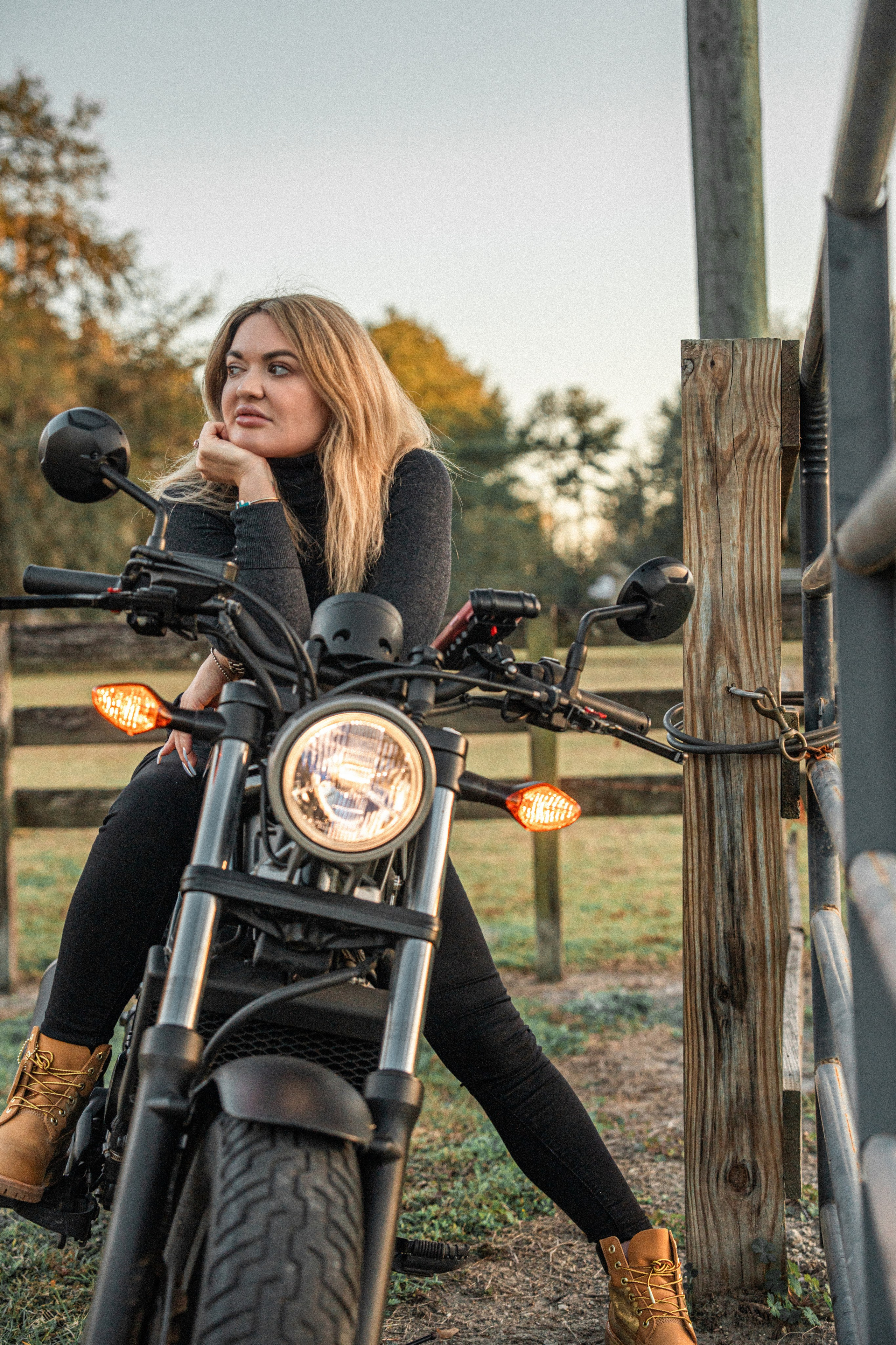 Anna on a Bike. Welcome to my video and photo world!