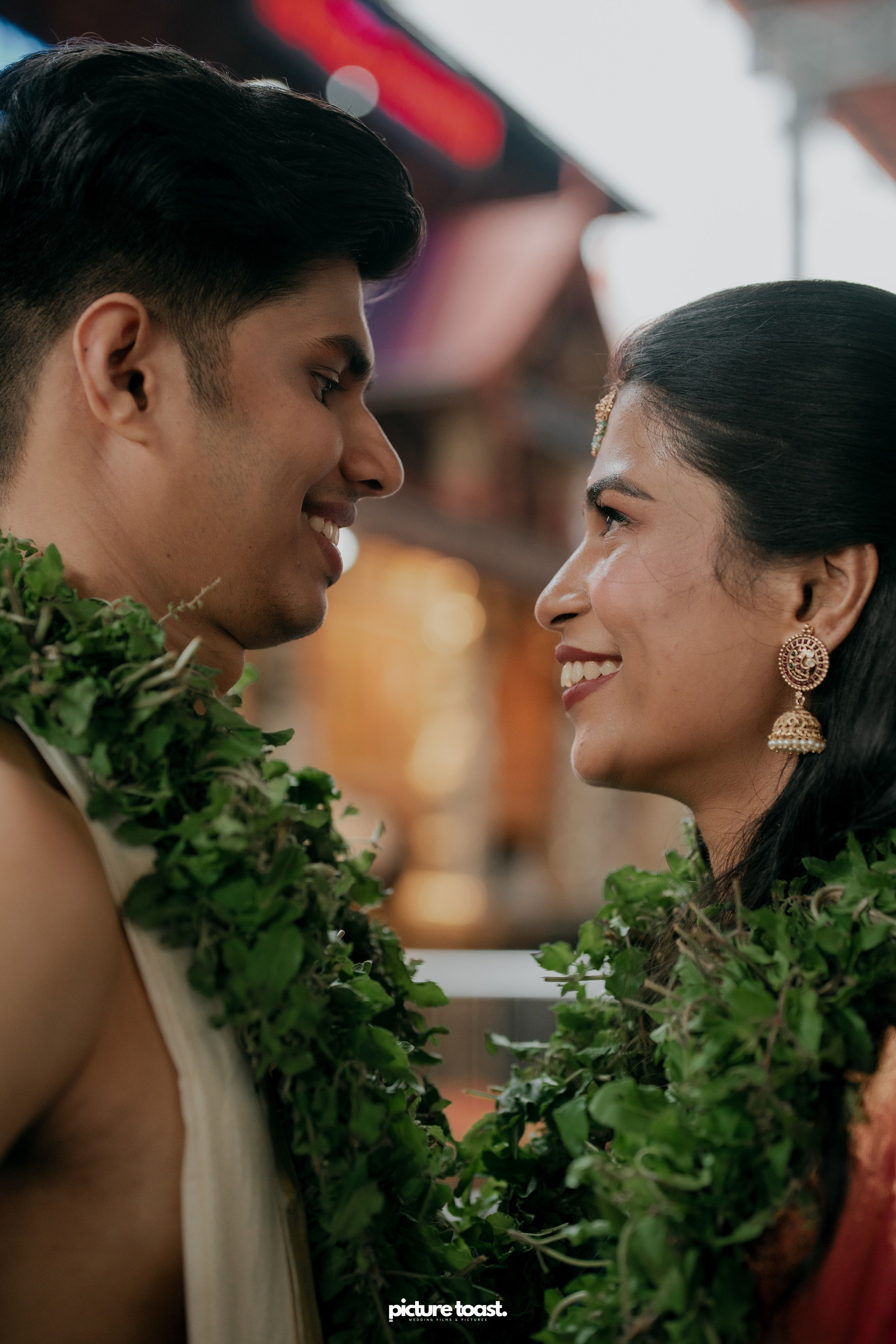 Guruvayur Wedding Ft. Athira & Abilash. Fine art Wedding Photographers in India & Canada