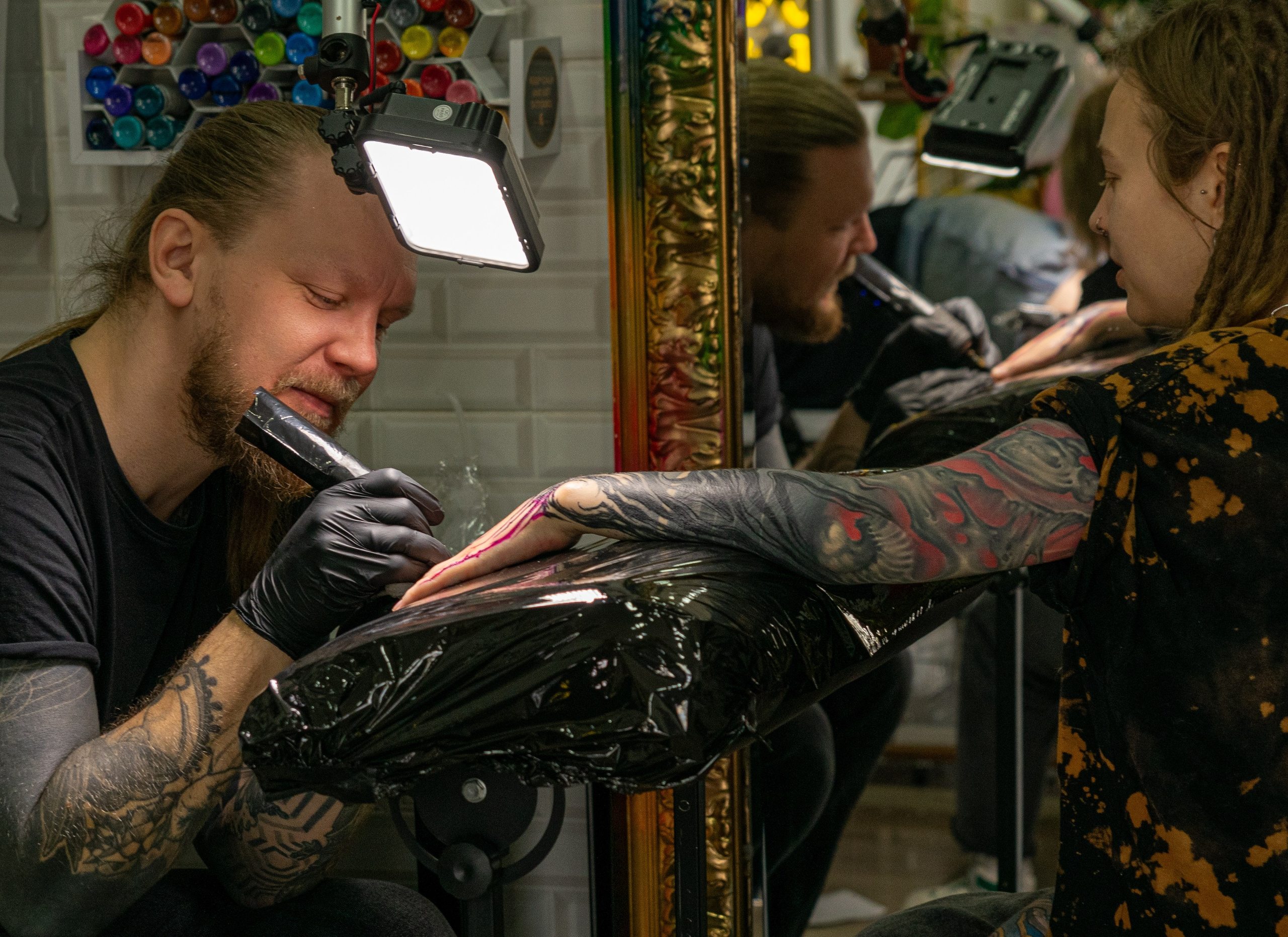 ROY TATTOO — радни дан. Викторија Федосеенко, фотограф у Србији