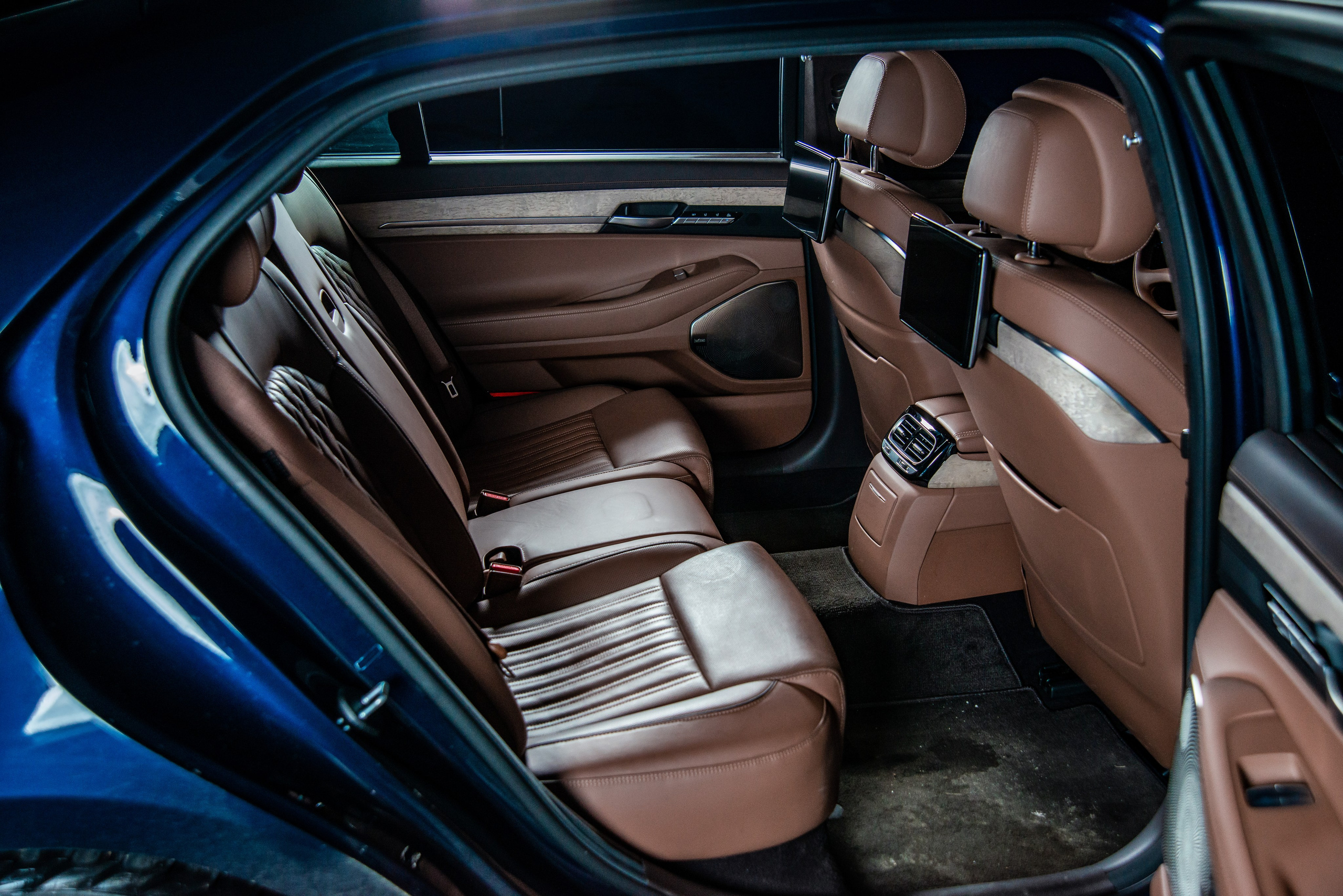 Автомобильная фотосъемка Genesis G90. ФОТОГРАФ МЕКСИКА КИНТАНА-РОО