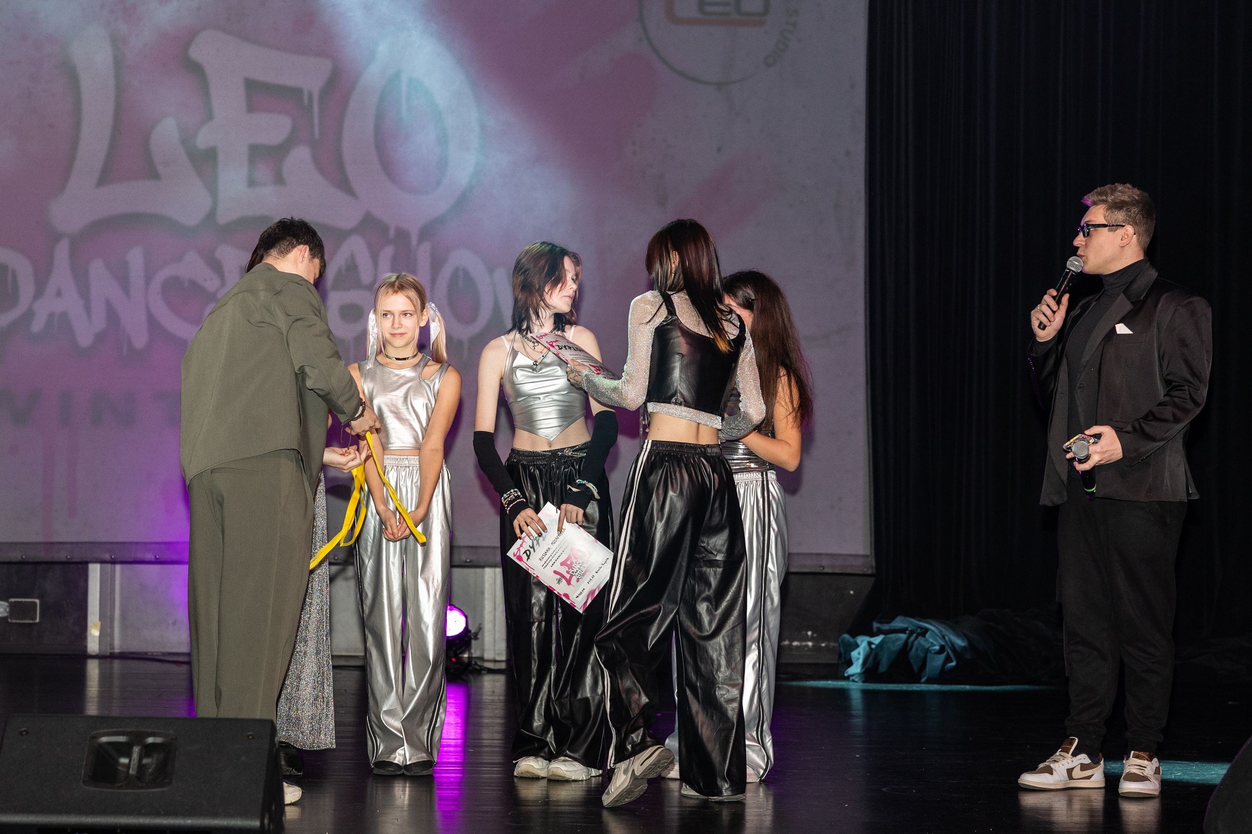 LEO DANCE SHOW WINTER 2025. Семейный и детский фотограф в Варшаве Мила Бобровская