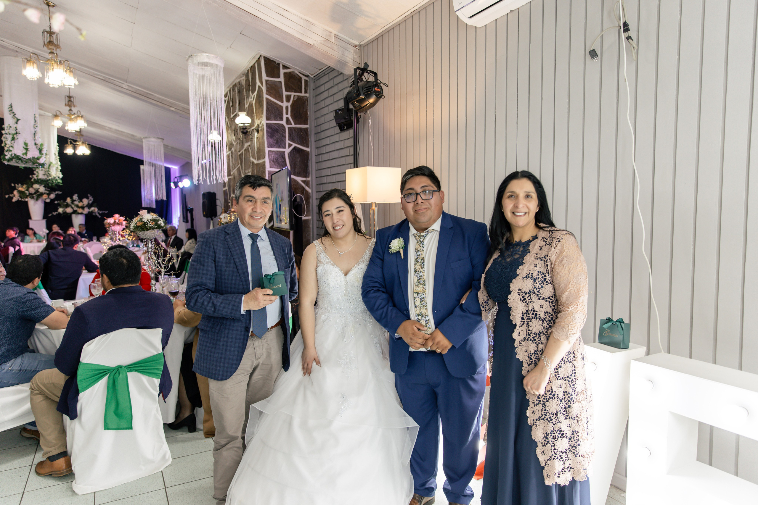 Johana y Edgar. Dinka & Emilio - El arte de preservar lo que no se repite