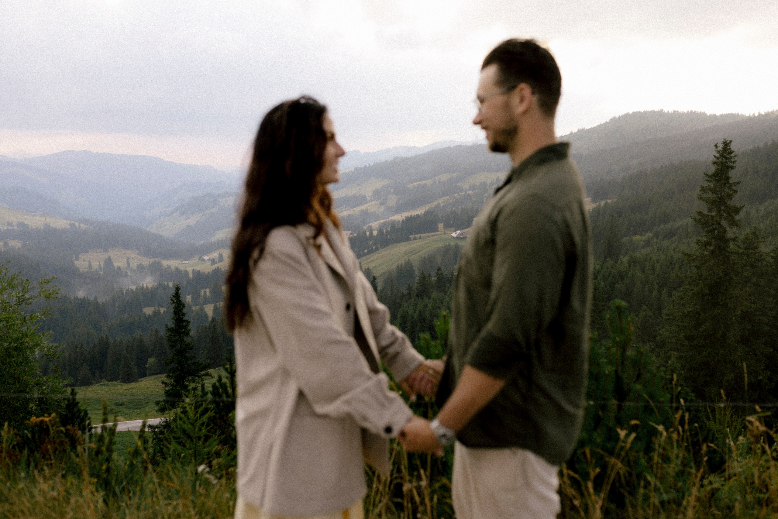 Emily + Casey. Polina Sobol — family & documentary photographer in Bern. Outdoor & urban photo sessions for families, kids and couples