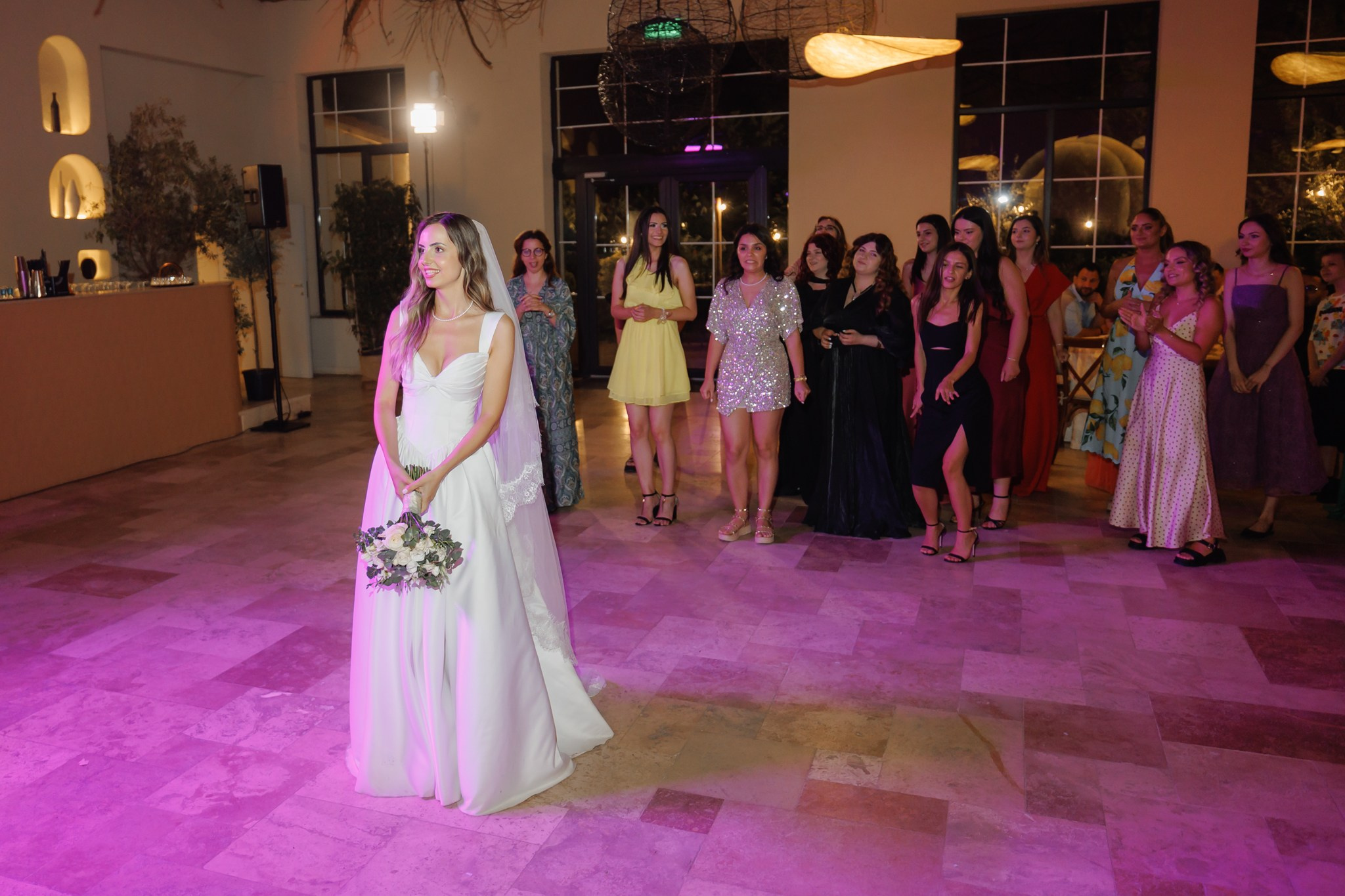 Mihaela si Nicolae - Nunta in locatie in aer liber la Nouvelle Events. Fotograf nunta Bucuresti - Manu Ivanciu | Fotograf botez