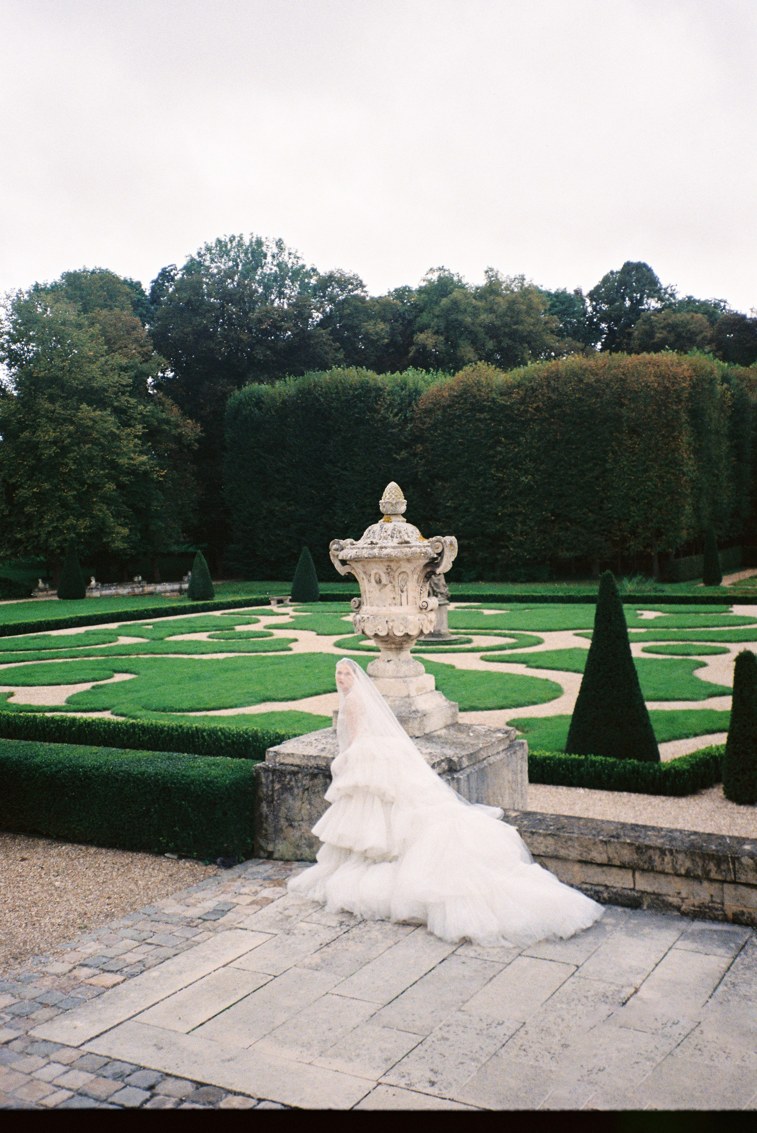 A luxury wedding at Chateau de Villette, just 40 minutes from Paris, captured entirely on film photography