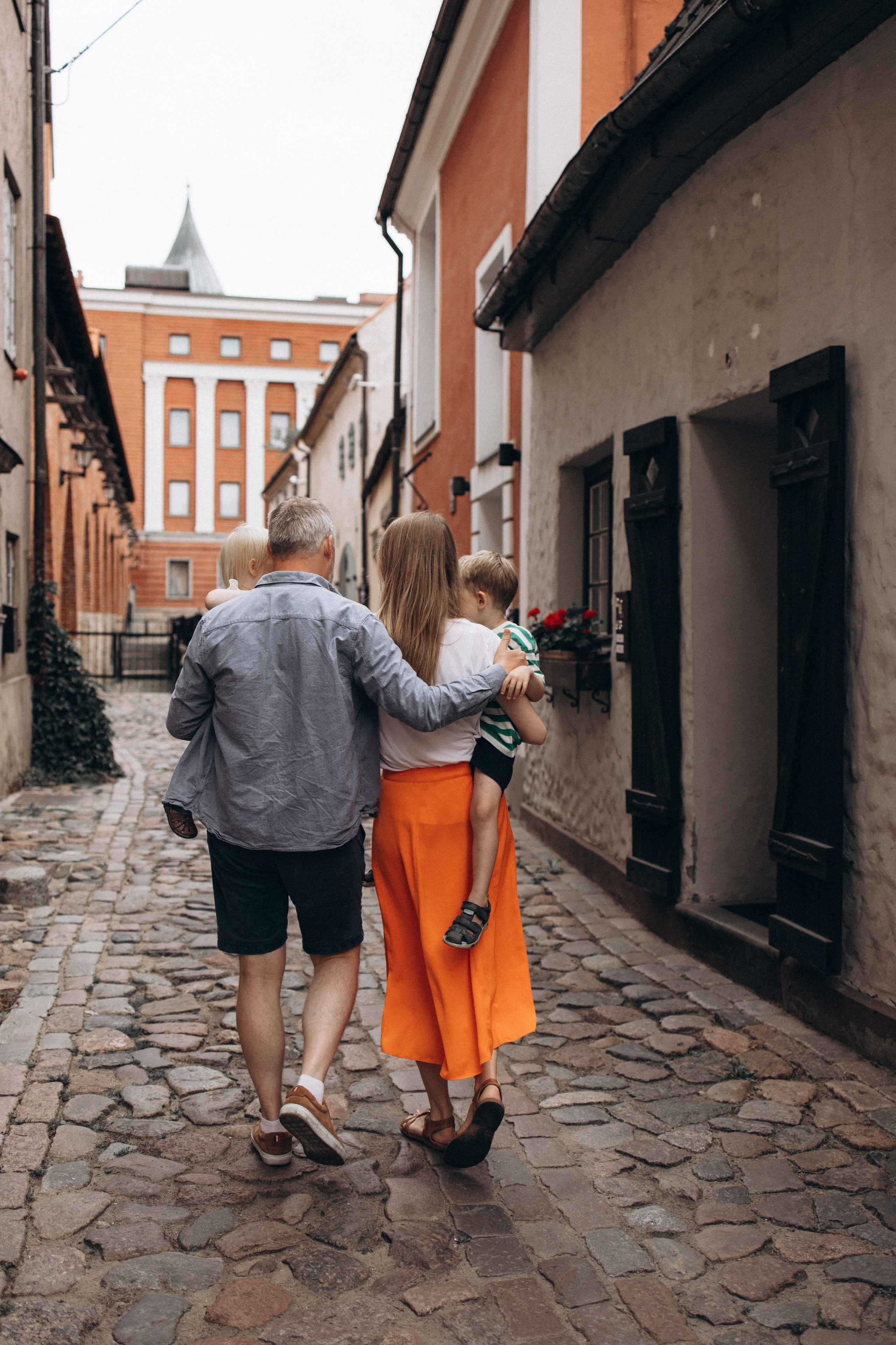 SINTIJAS ģimene. GALVENĀ