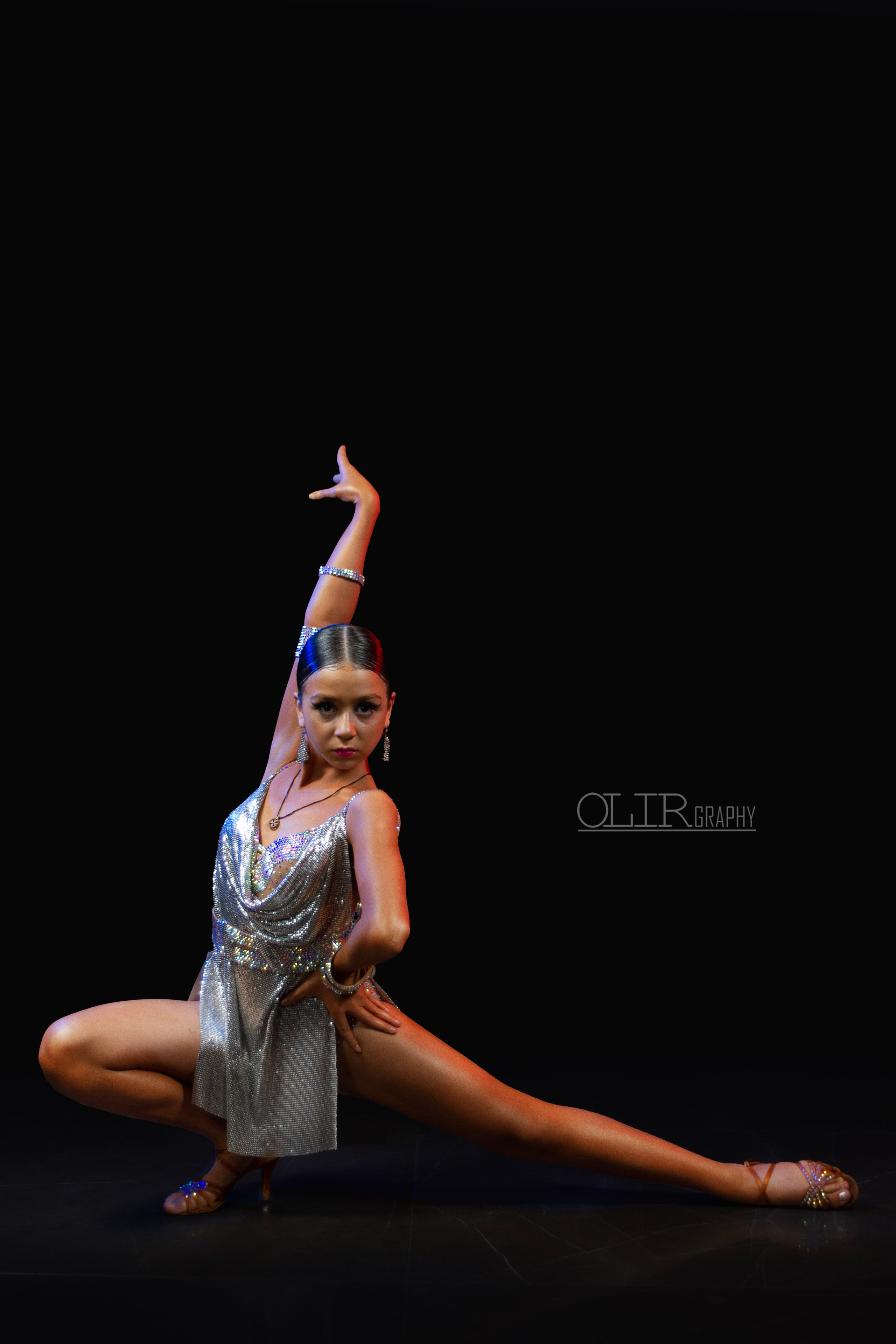 სტუდიური და გარე ფოტოსესიები. Clapp Studio