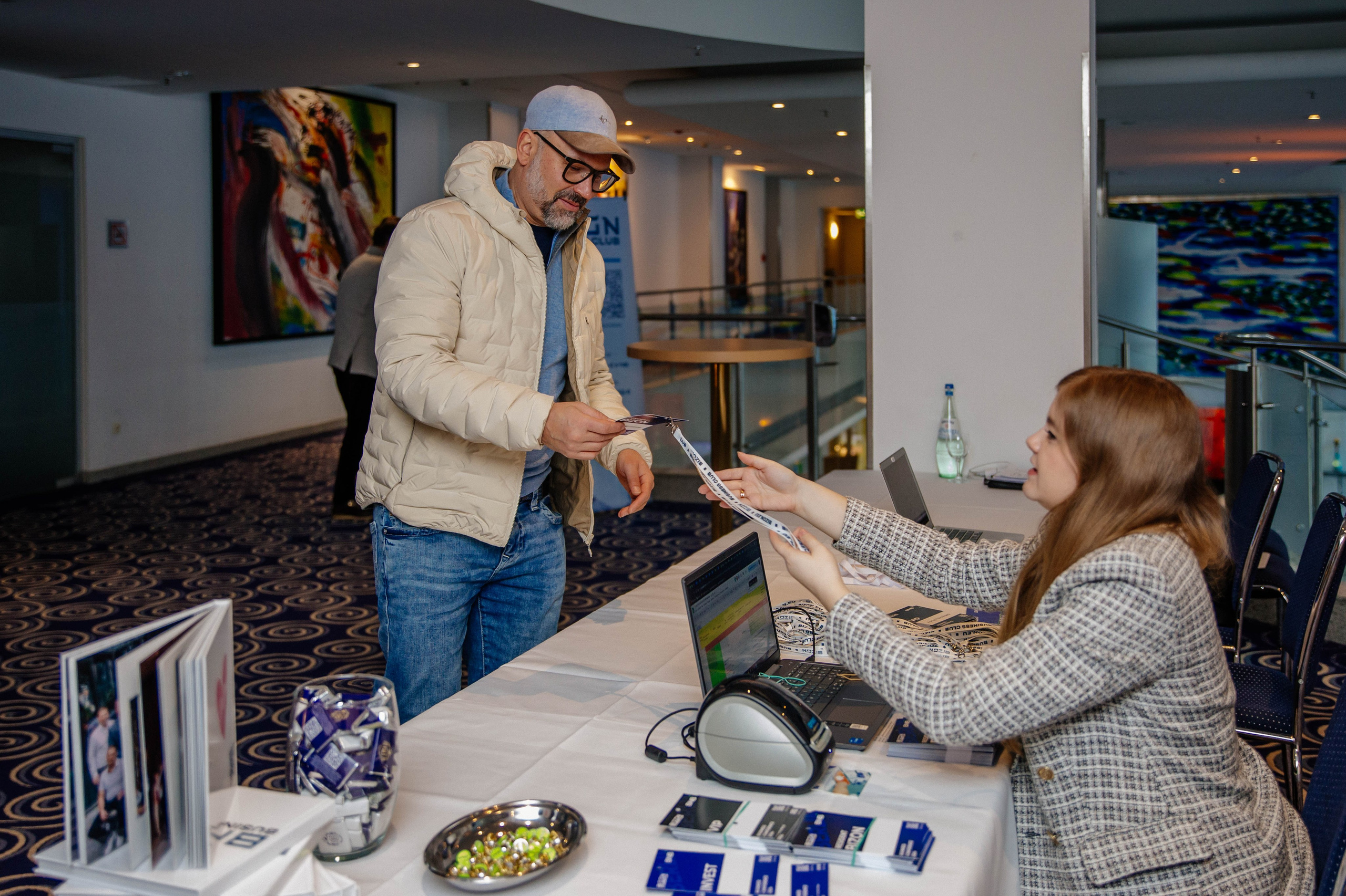 Club Bizon. Portrait family photographer in Berlin Elena Zakh