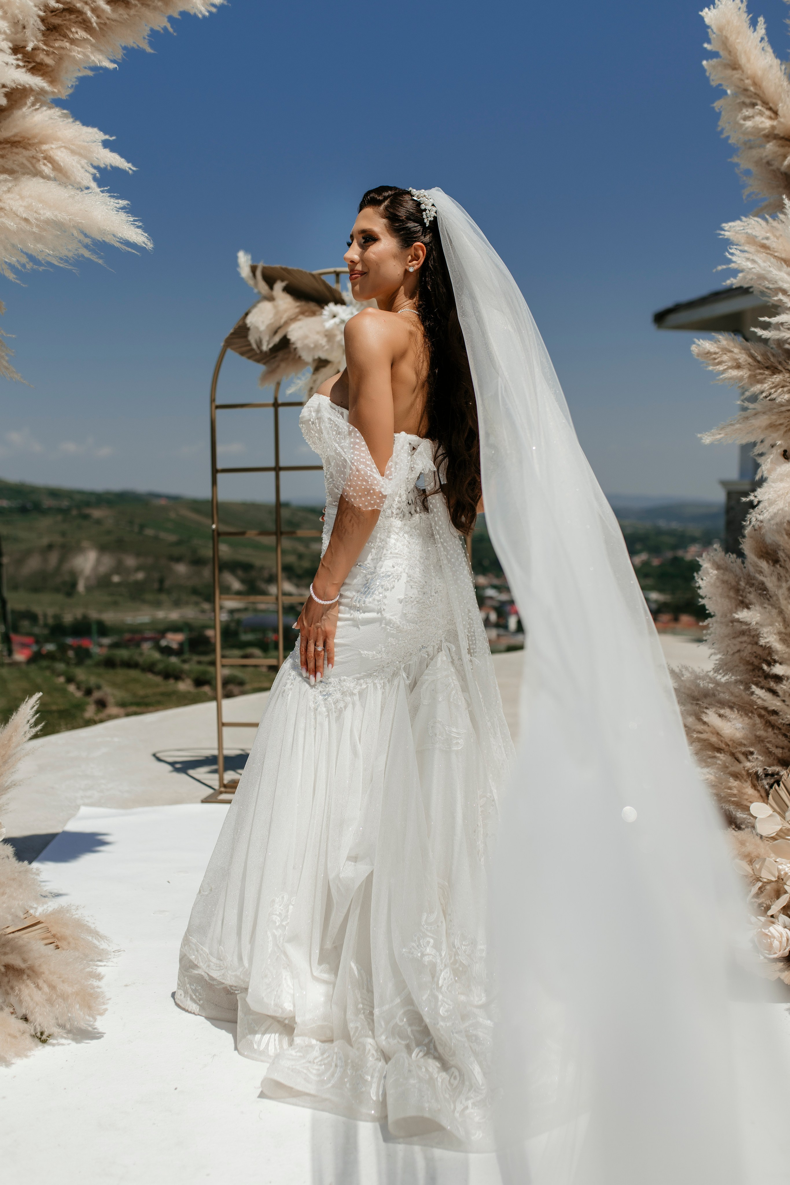 Larisa & Cosmin. Fotograf si Videograf | Nuntă-Botez