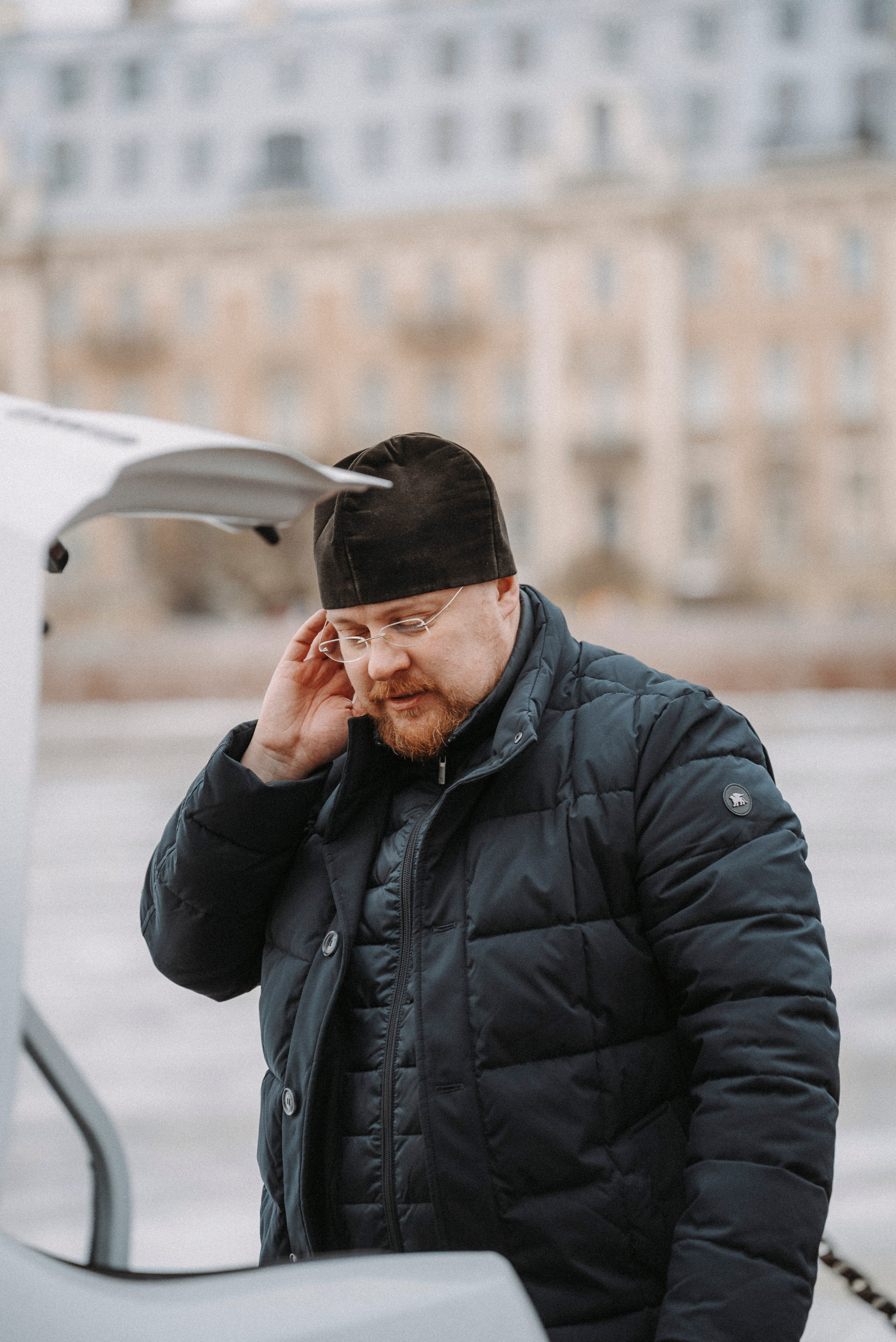 2025. Стрит-фотография, полная абсурда, идиотизма и красоты