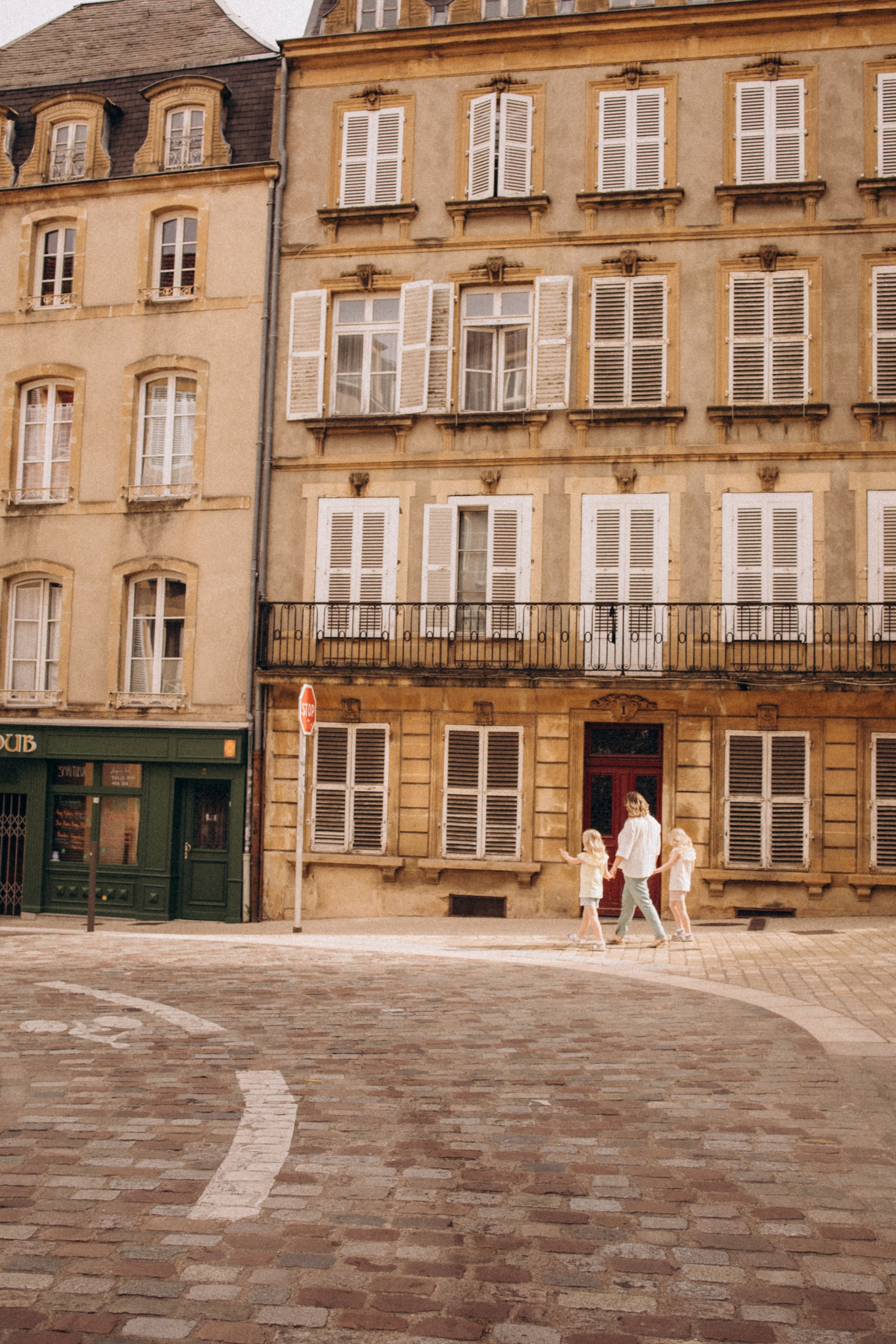 FAMILLE. Je suis Olga, votre photographe de famille à Metz et dans toute la France