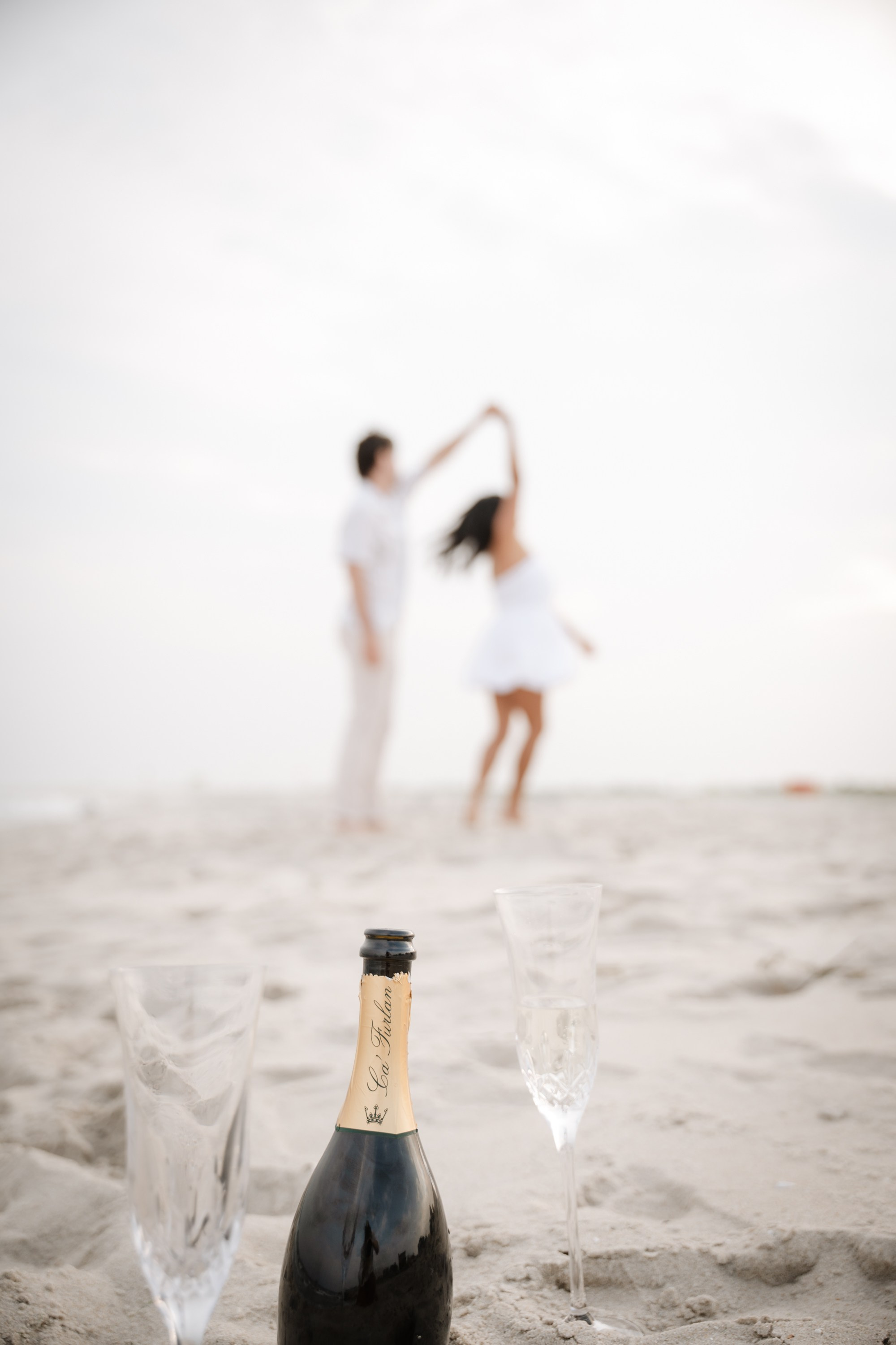 Engagement photoshoot on the Atlantic City beach. Portrait and wedding photographer in New York