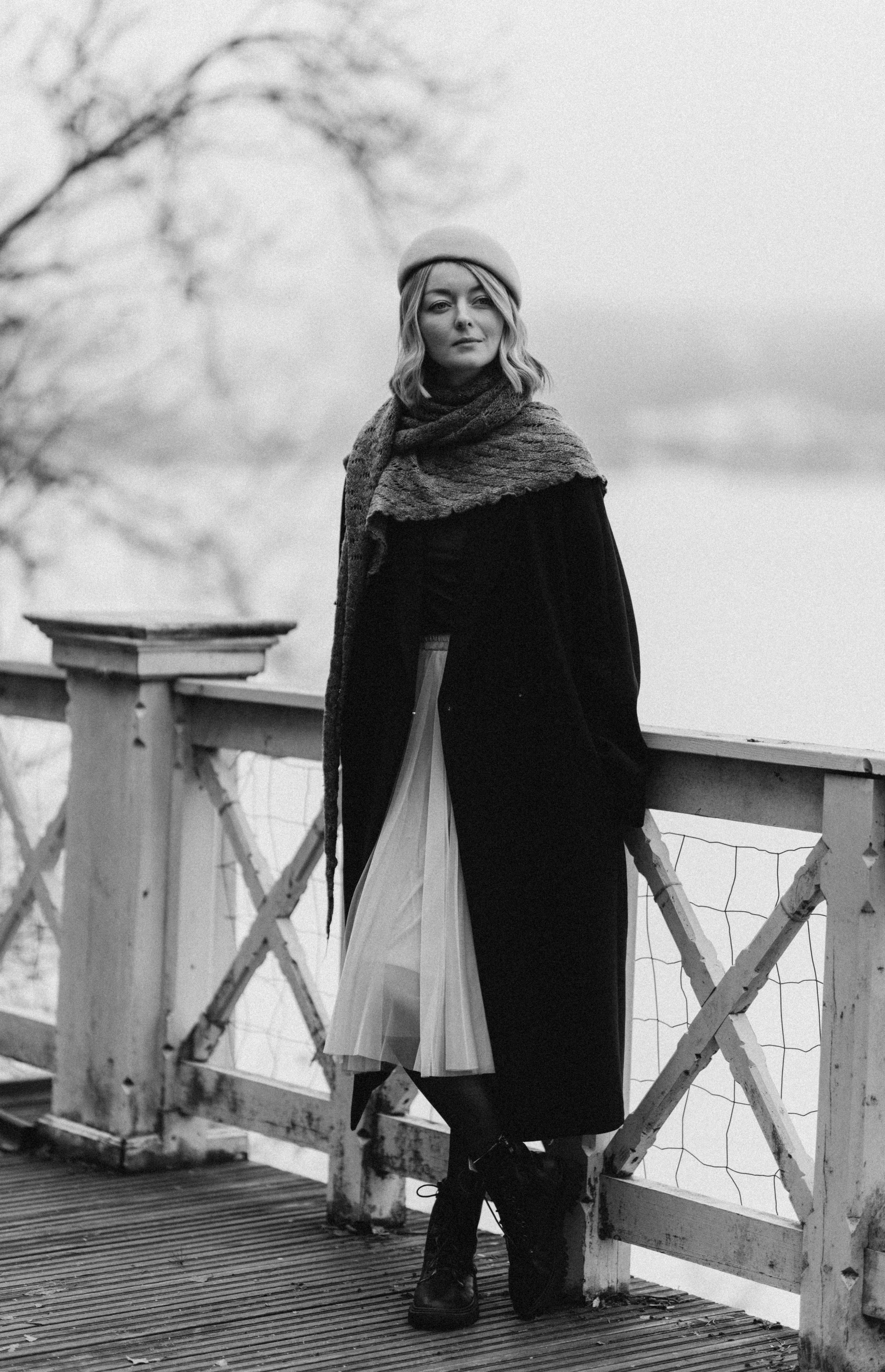 Woman phoshoot. Wedding and potrait photographer in Helsinki Vickan O