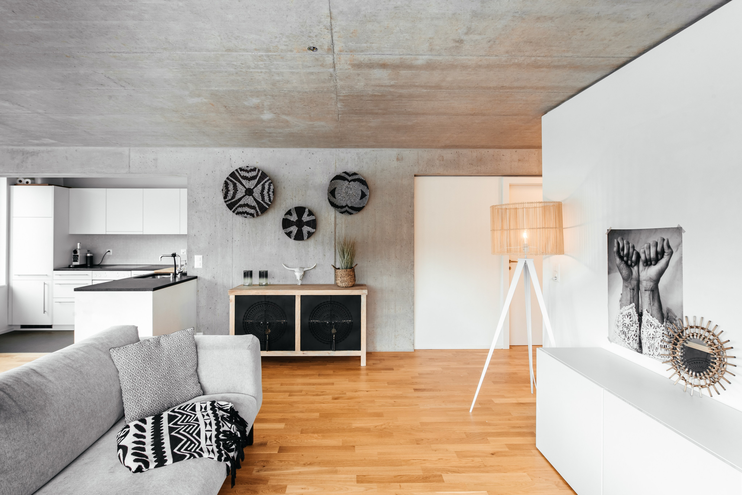 Wohnung, WINDISCH, AARGAU. Hallo! Ich bin Elena und arbeite als Immobilienfotografin