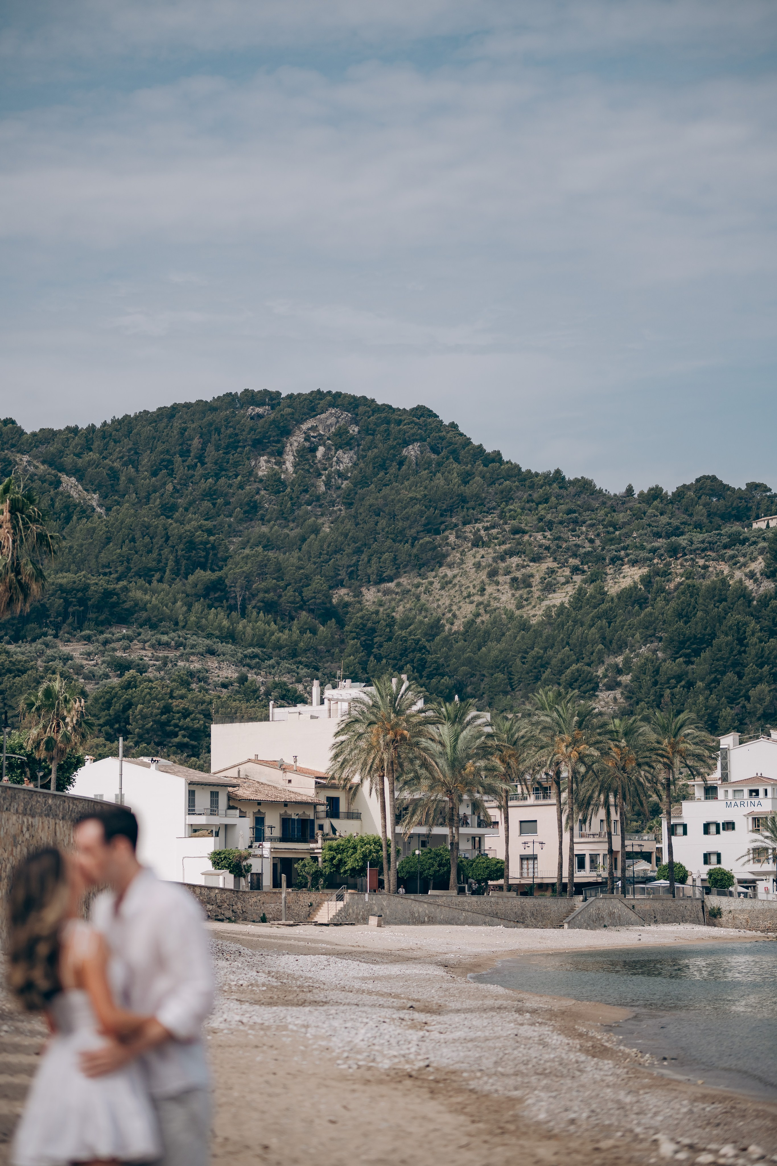 Relaxed Couple Session in Mallorca — Citrus Fields & Seaside. Фотограф у Пальма де Майорка