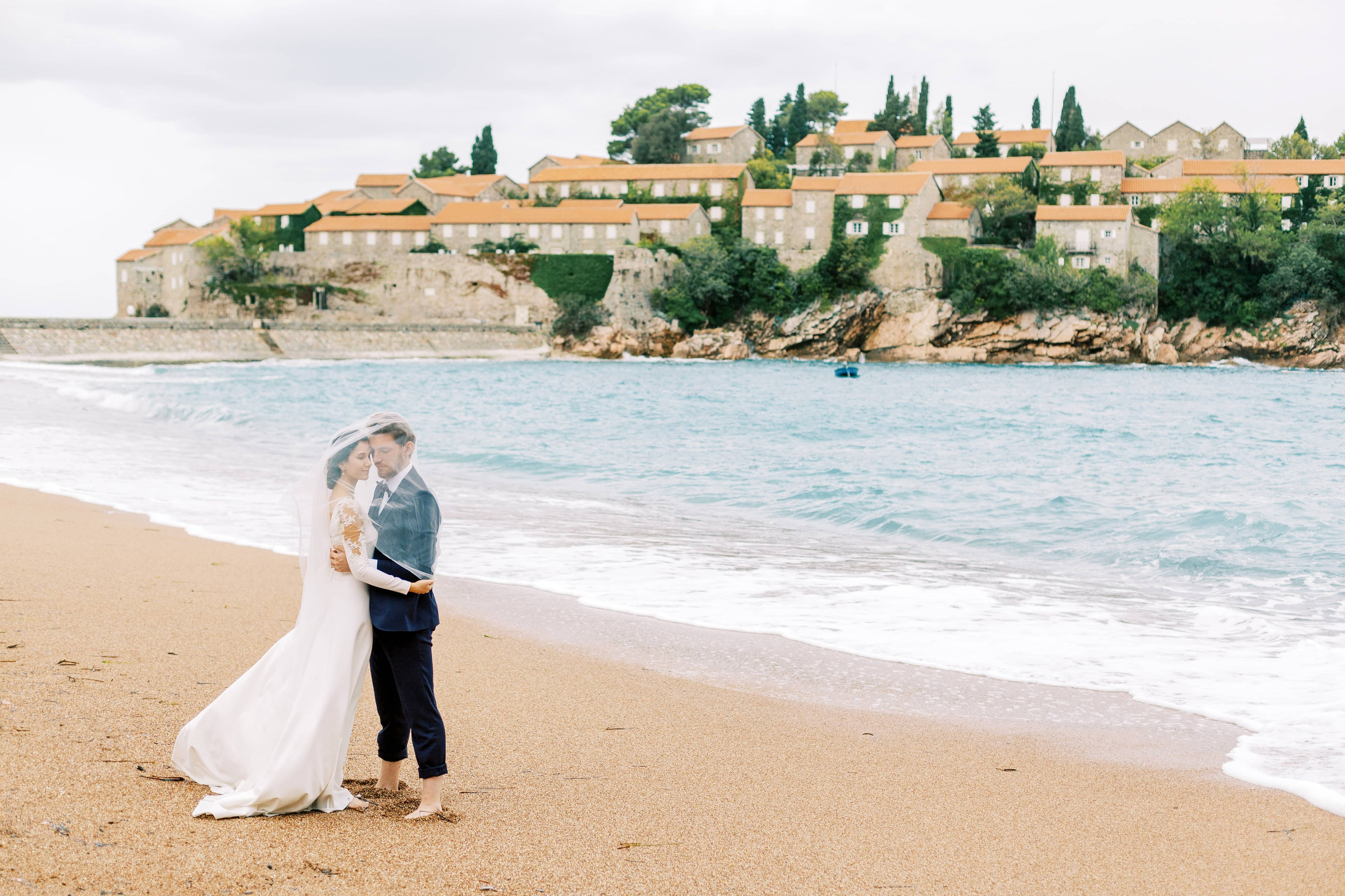 Review. EVAN ARISTOV WEDDING PHOTOGRAPHY — Seattle Wedding Photographer