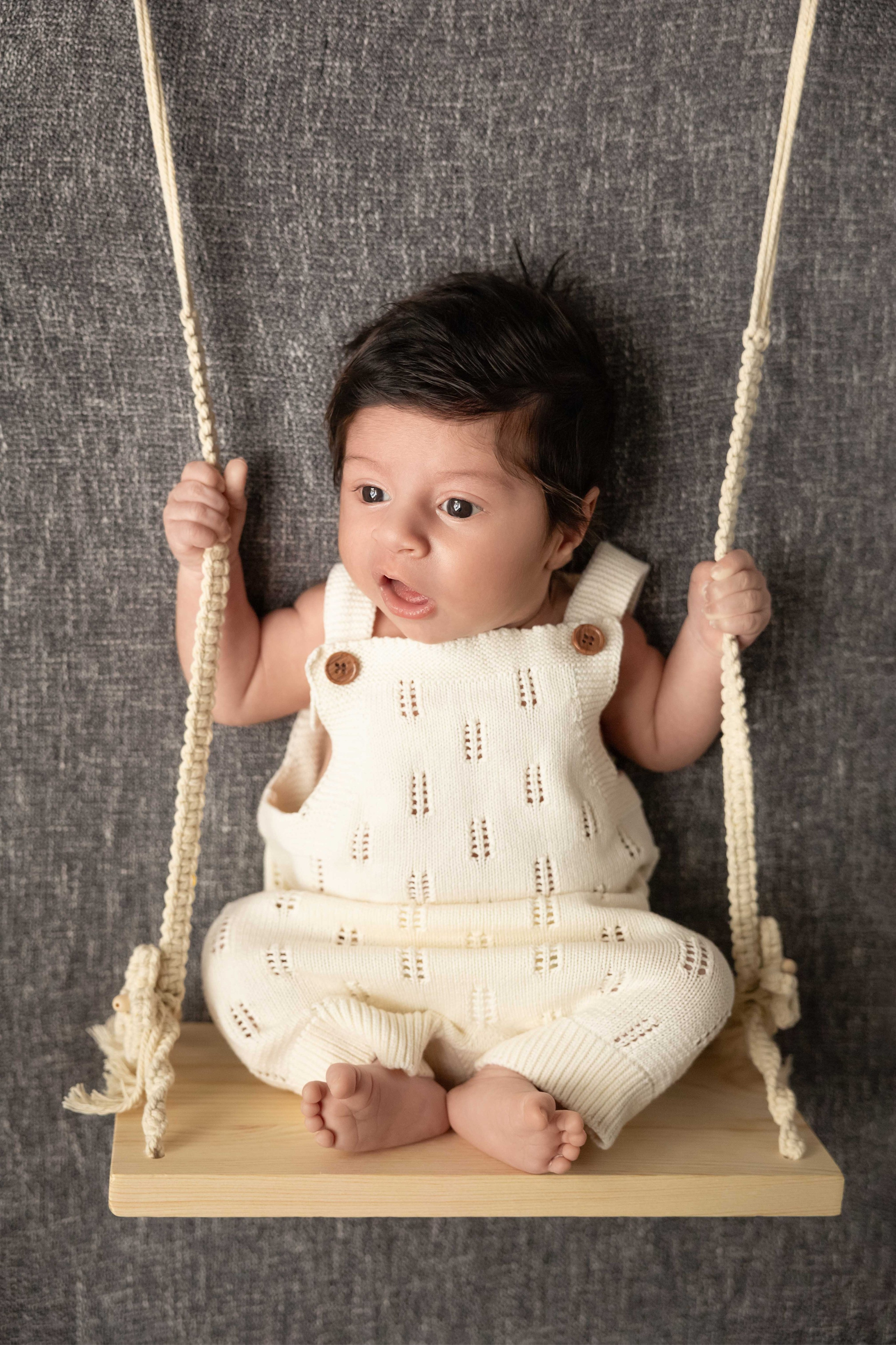 Newborn photos. Newborn photographer in Tampa Bay Area, FL