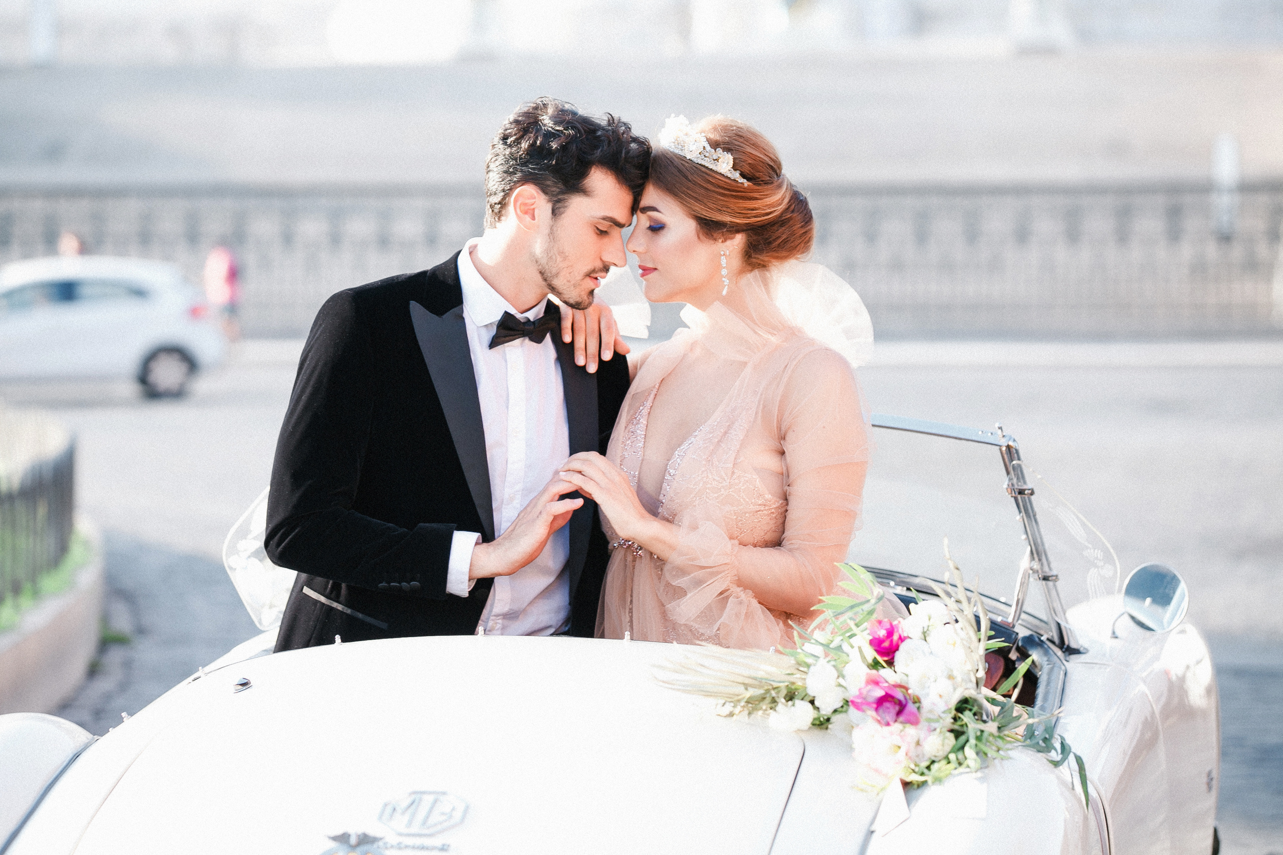 Rome Piazza Venezia & Coliseum Love Story. Iurkovski PHOTOGRAPHY in Europe. Luxury destination weddings and events