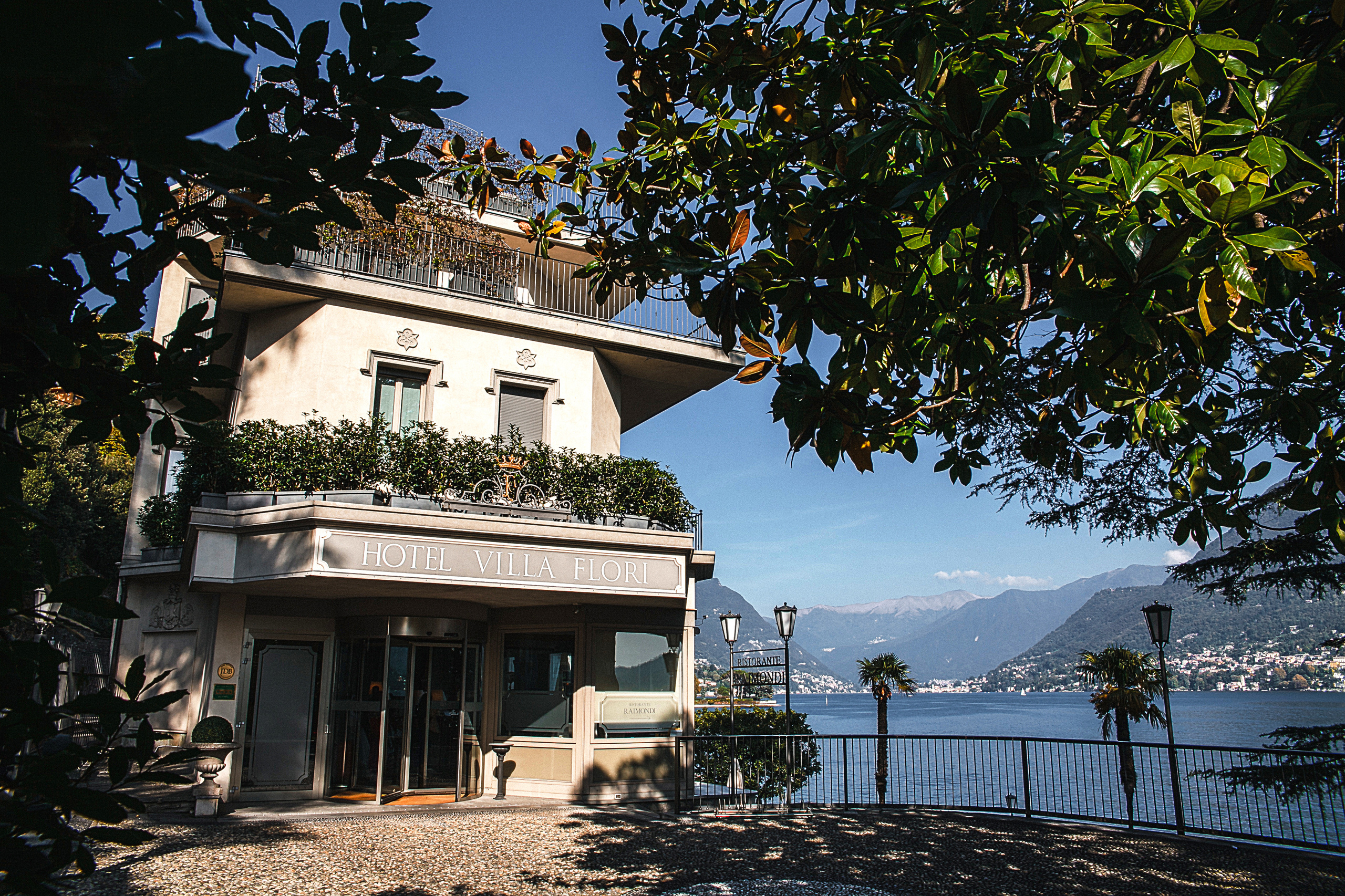 Wedding Italy Como lake. Iurkovski PHOTOGRAPHY in Europe. Luxury destination weddings and events