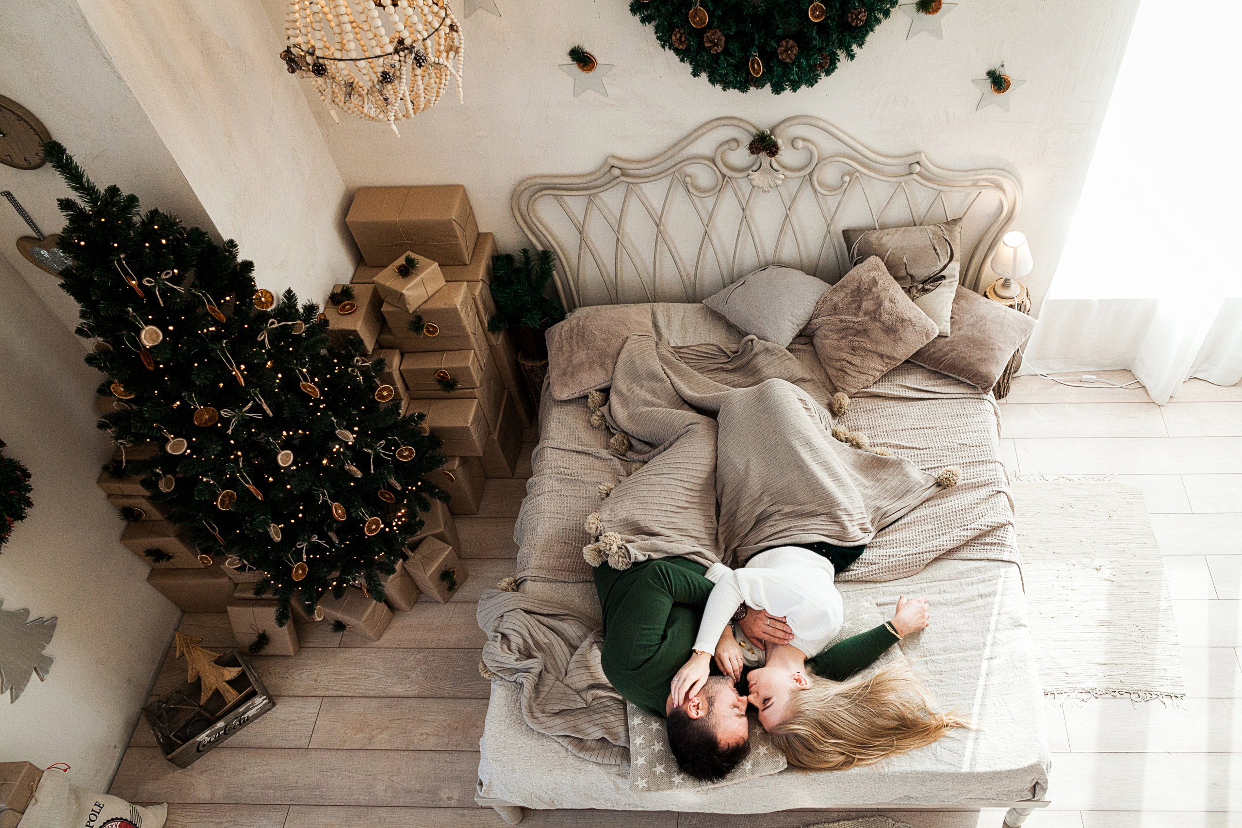 Family and pregnancy. Iurkovski PHOTOGRAPHY in Europe. Luxury destination weddings and events