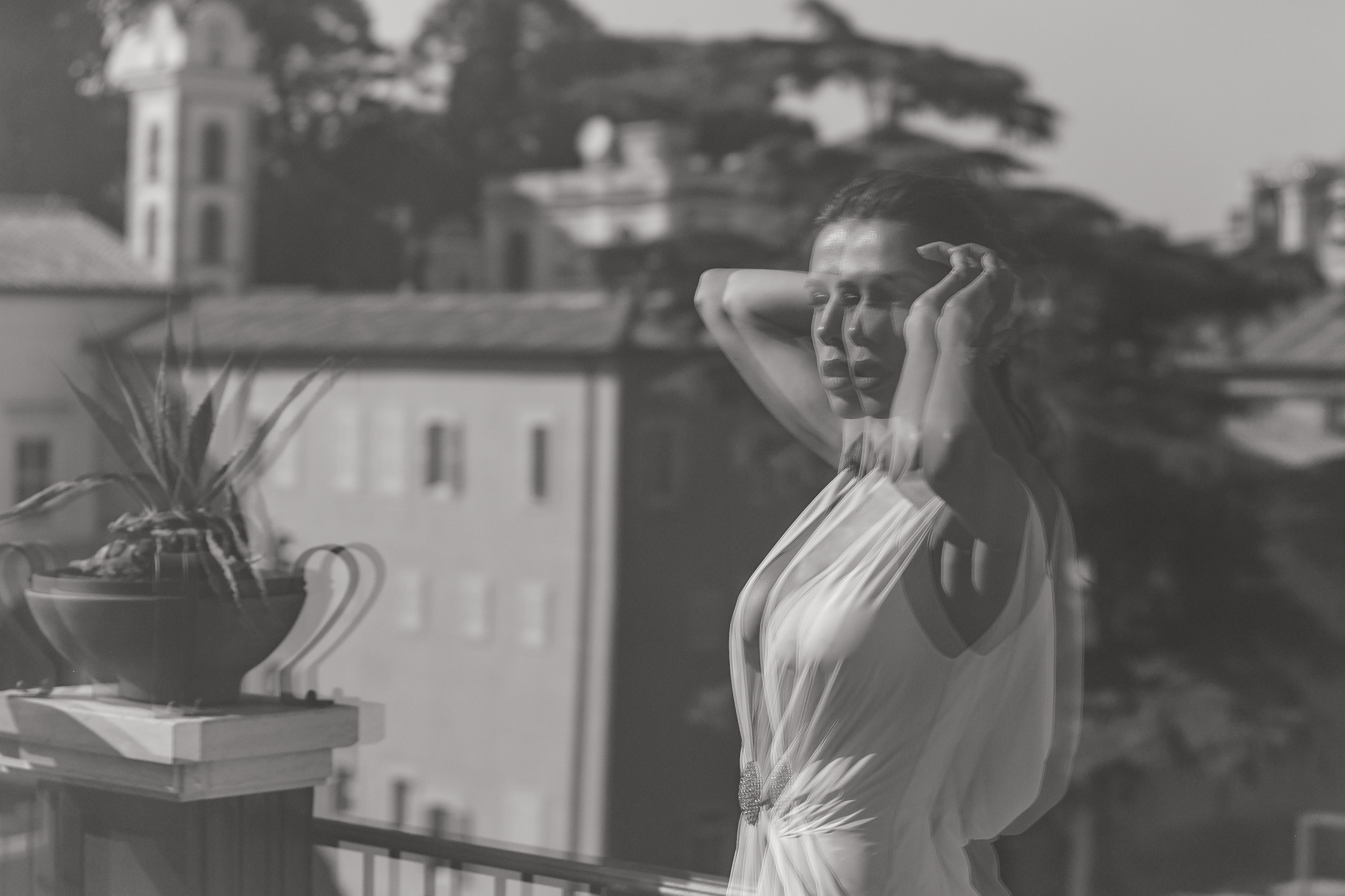 Trevi Fountain & Spanish steps Wedding Photowalk. Rome Penthouse Ceremony. Iurkovski PHOTOGRAPHY in Europe. Luxury destination weddings and events