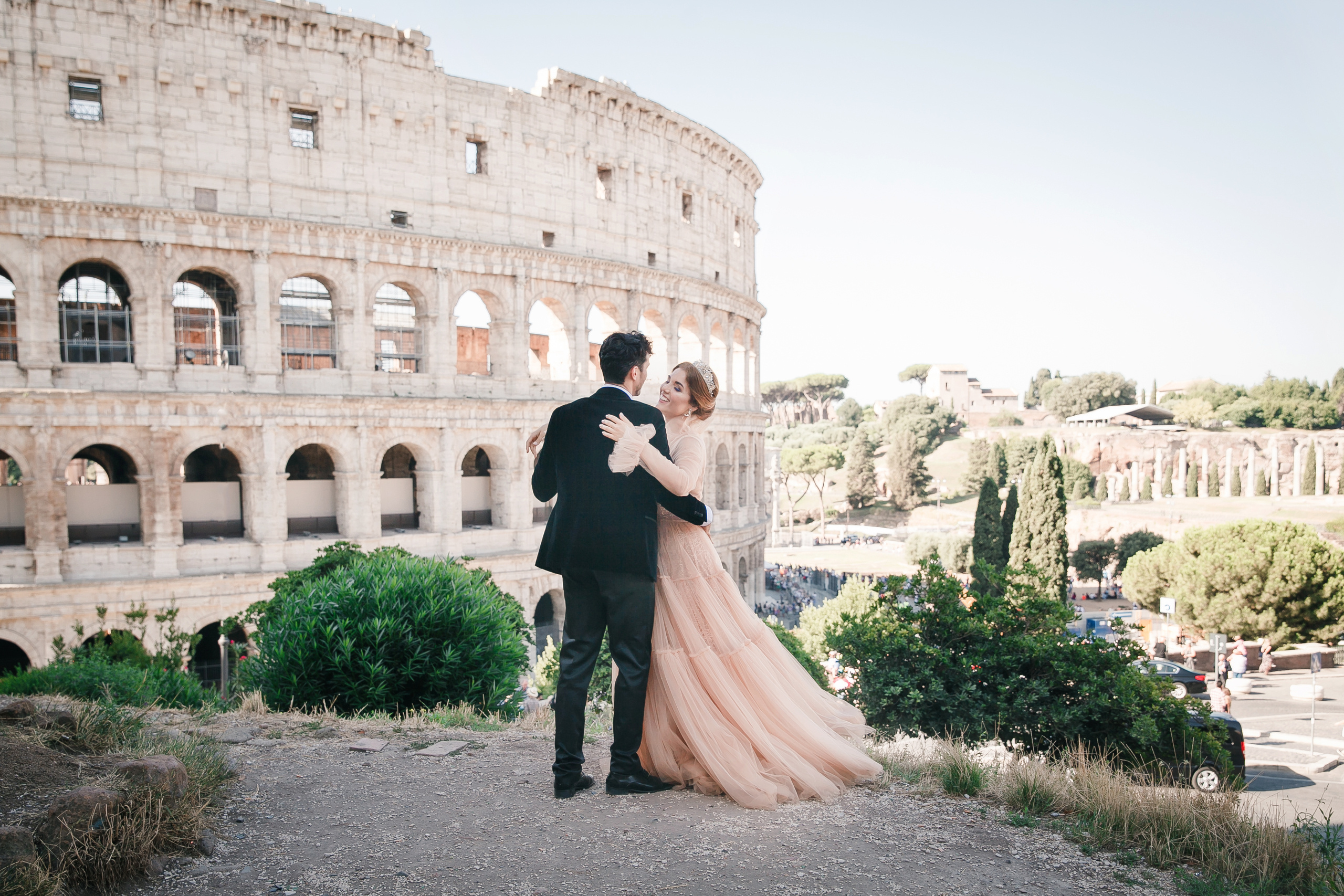 Rome Piazza Venezia & Coliseum Love Story. Iurkovski PHOTOGRAPHY in Europe. Luxury destination weddings and events