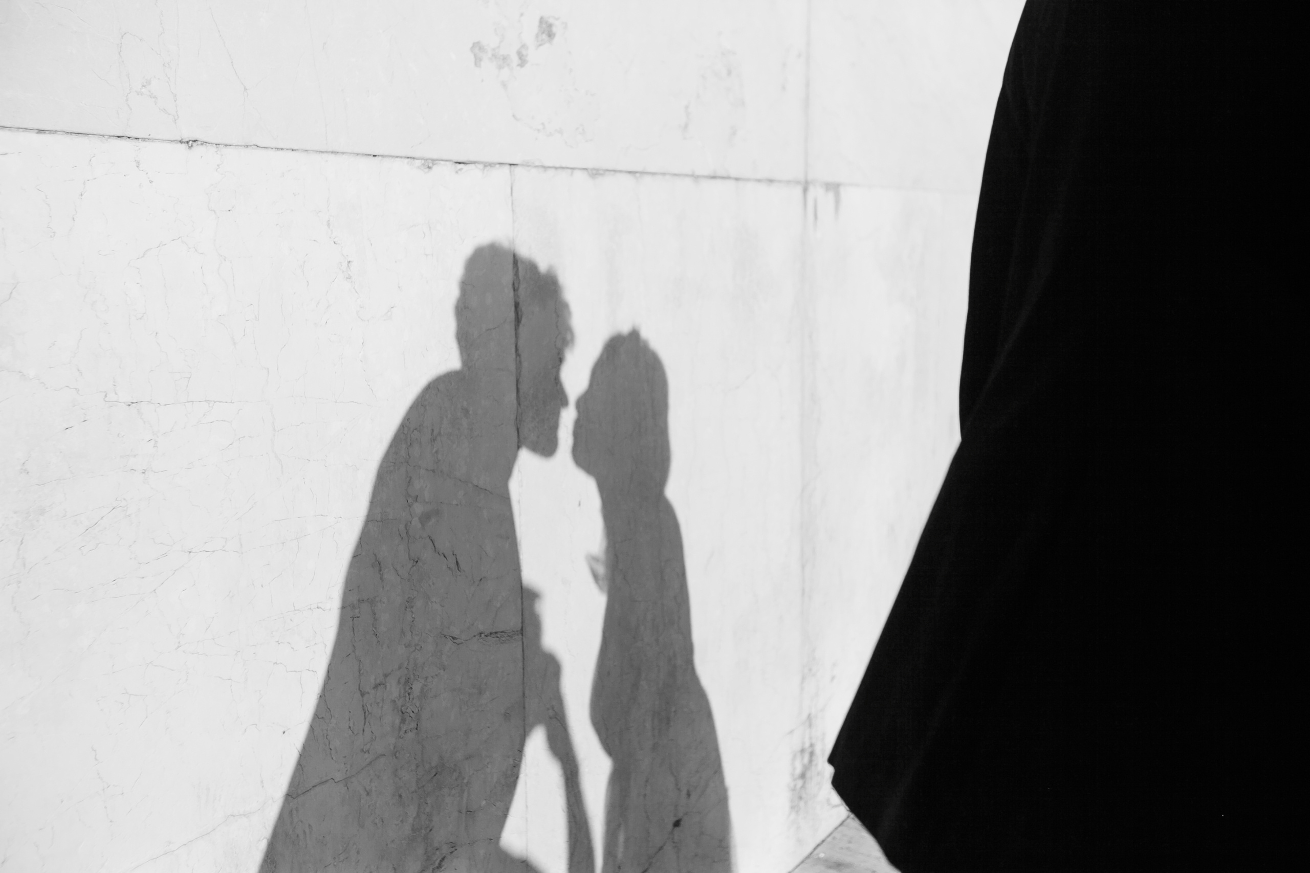 Rome Piazza Venezia & Coliseum Love Story. Iurkovski PHOTOGRAPHY in Europe. Luxury destination weddings and events