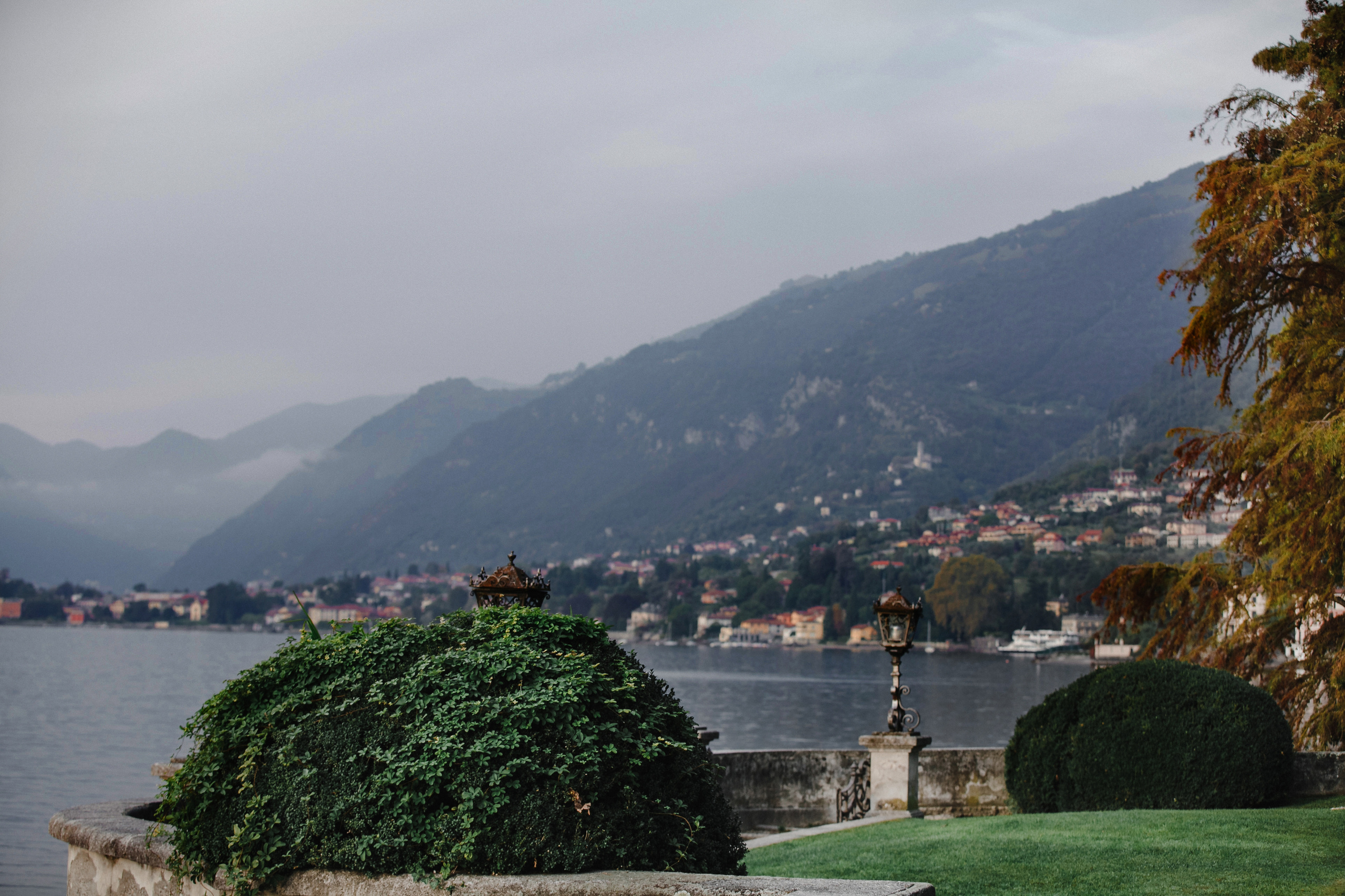 Wedding Italy Como lake. Iurkovski PHOTOGRAPHY in Europe. Luxury destination weddings and events