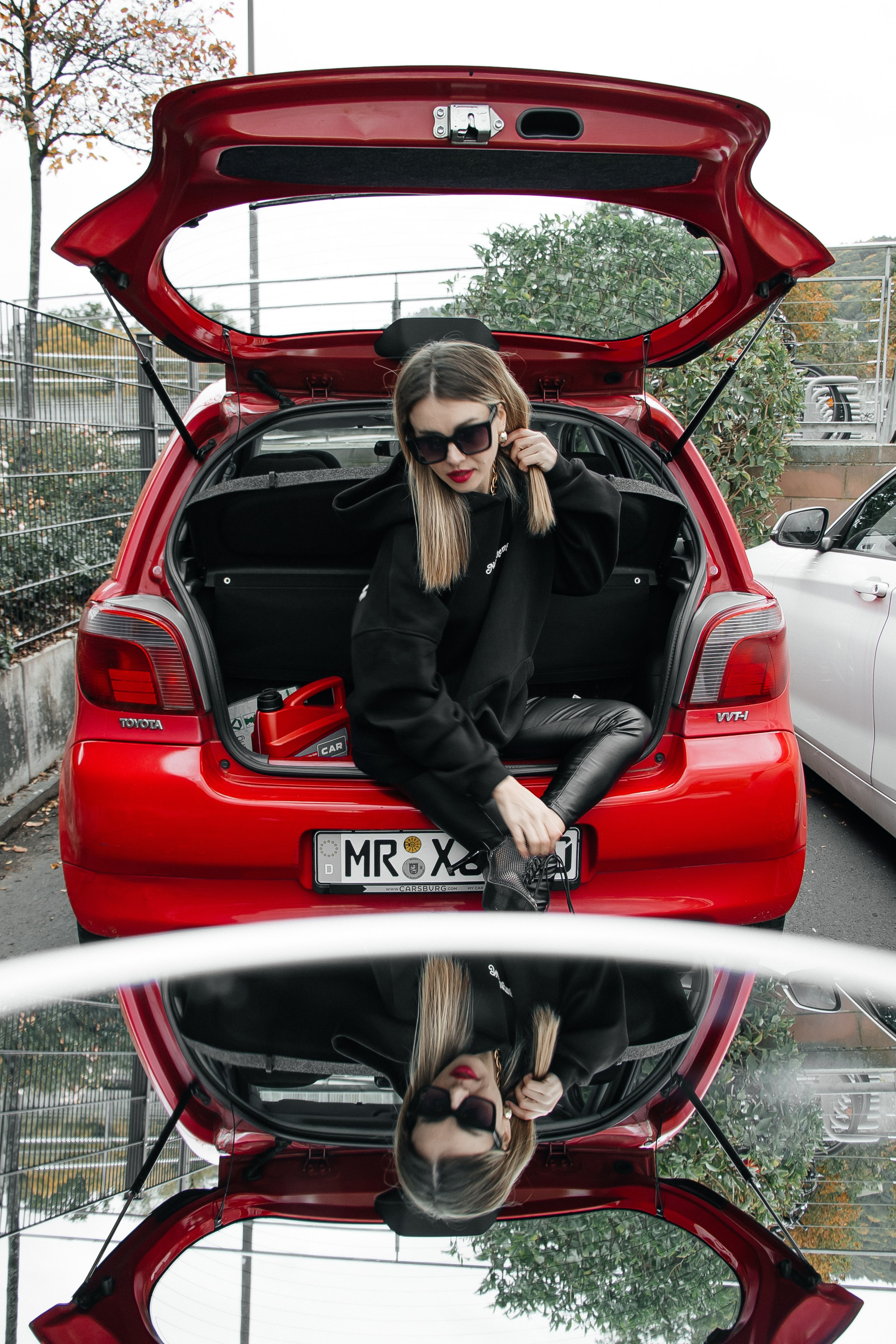 Red girl. PHOTOgrapher Germany MARBURG