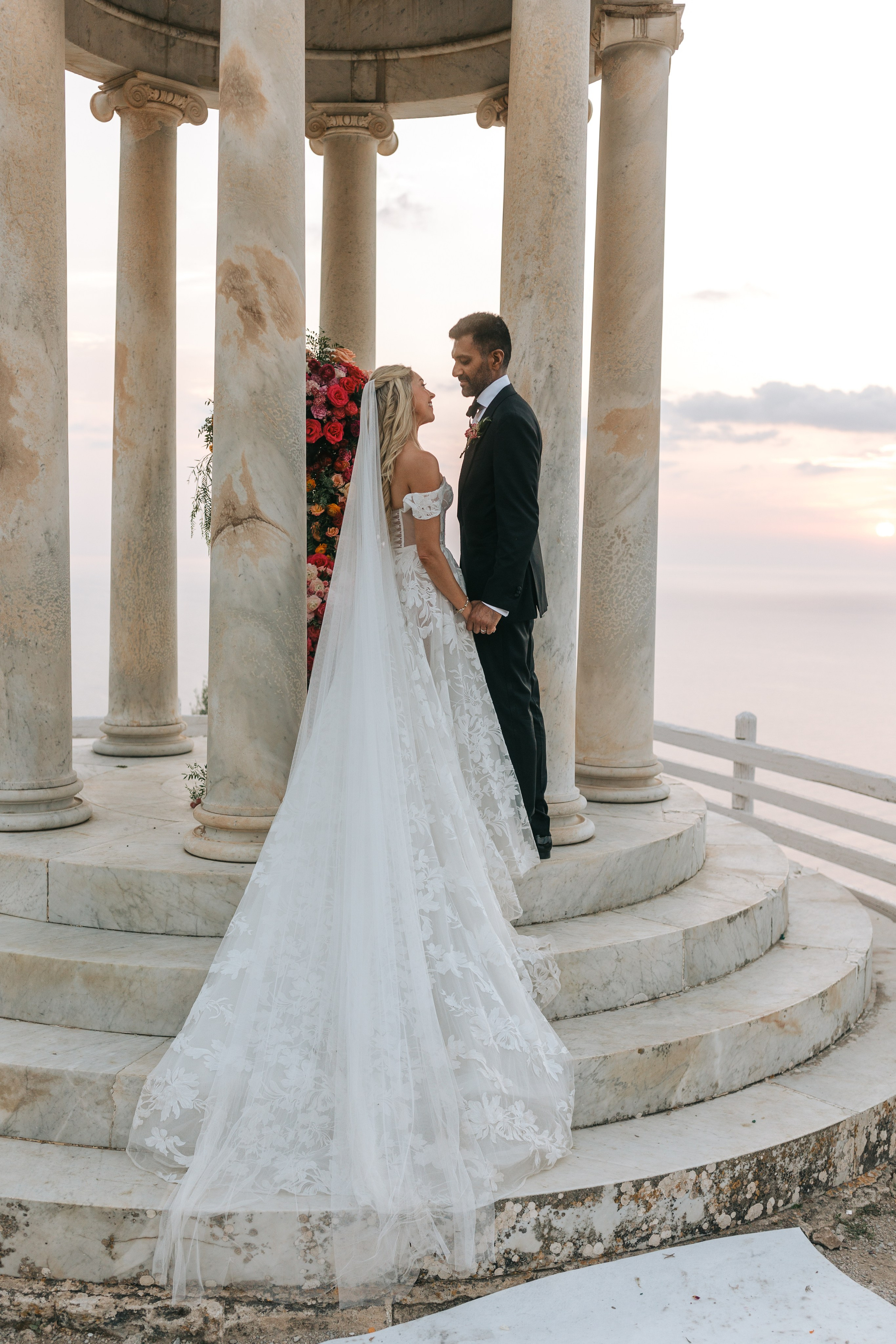 Mallorca venue Son Marroig for this LA Wedding Ceremony. Wedding Celebrant in Mallorca Iban Collin