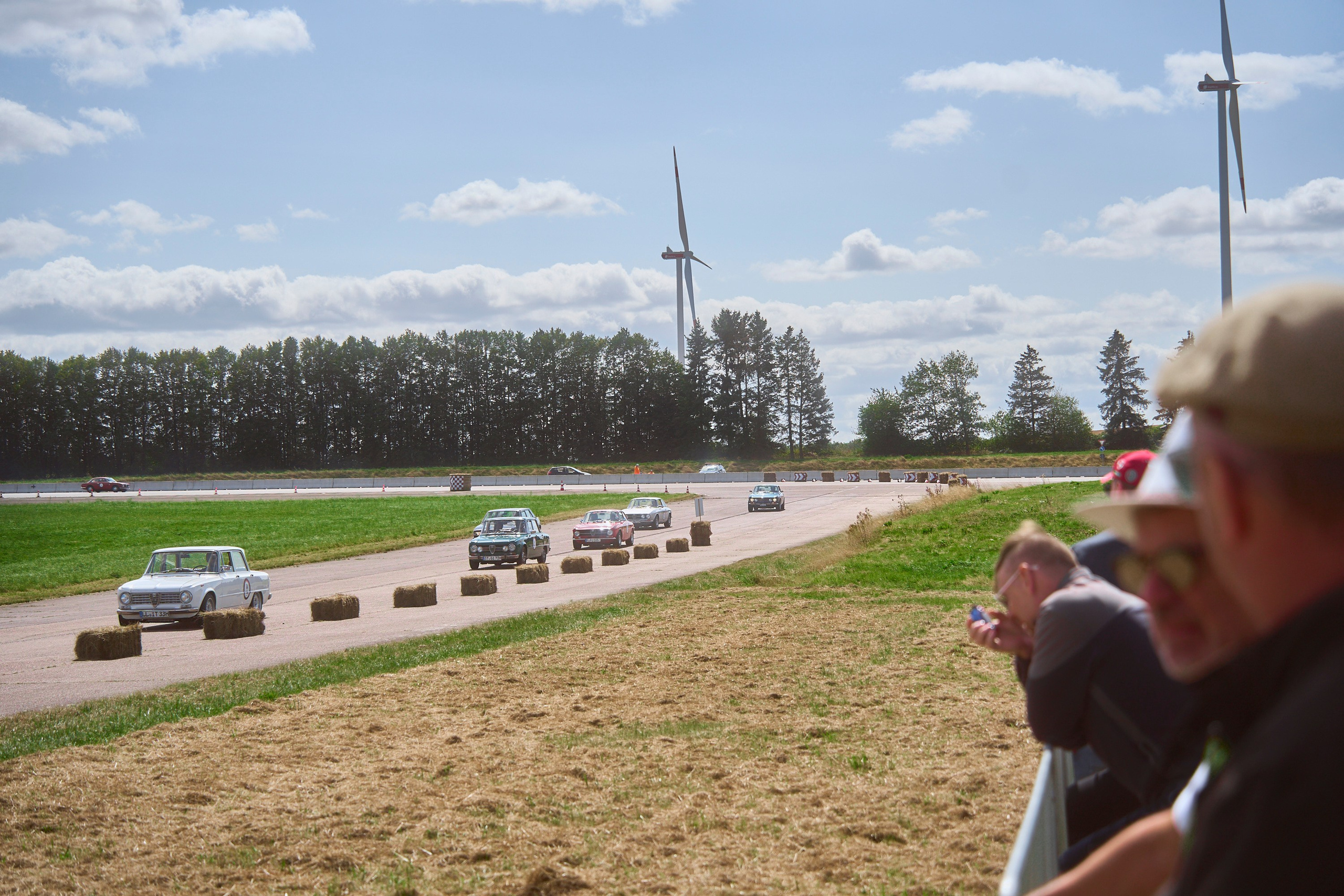 Pista & Piloti. Aleksandr Steinbrenner | Streetfotografie