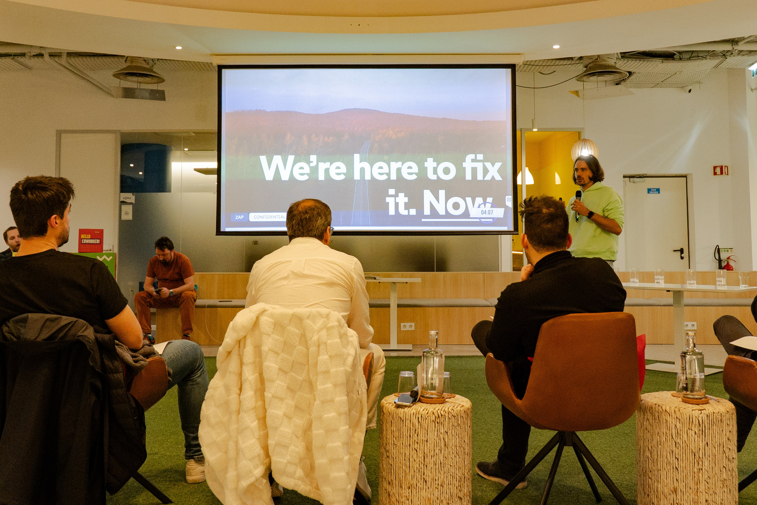 Idea Space: Pitch Day. Lisbon Event Photographer